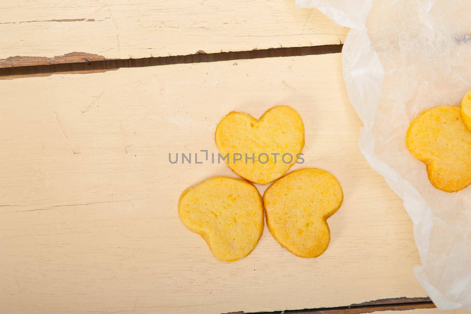 heart shaped shortbread valentine cookies by keko64
