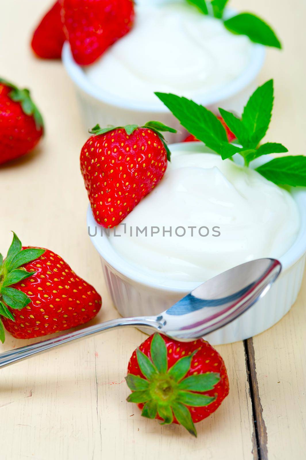 organic Greek yogurt and strawberry by keko64