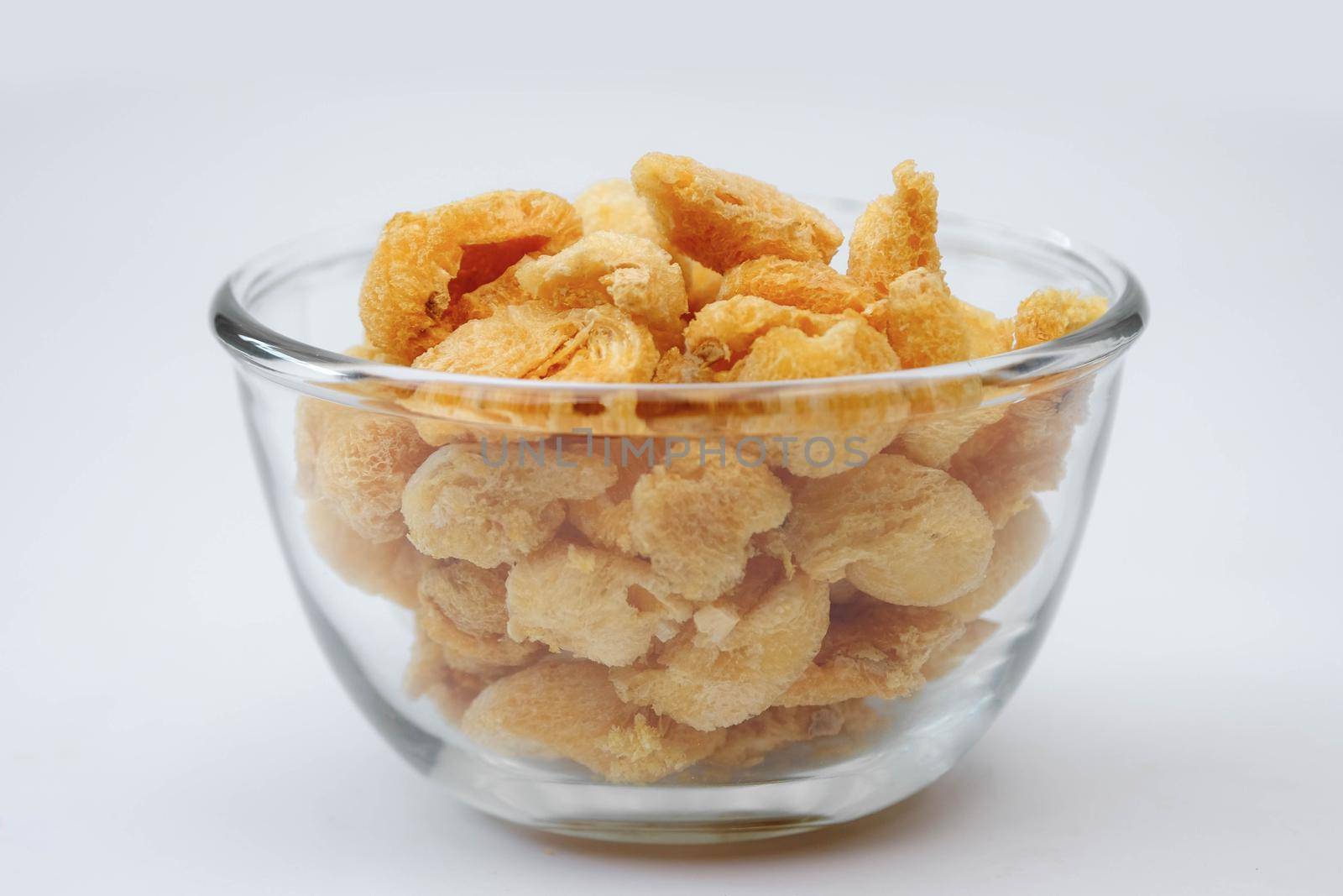 Freeze Dried Longan, is a processed fruit that retains the nutritional value of the food. Clipping path.