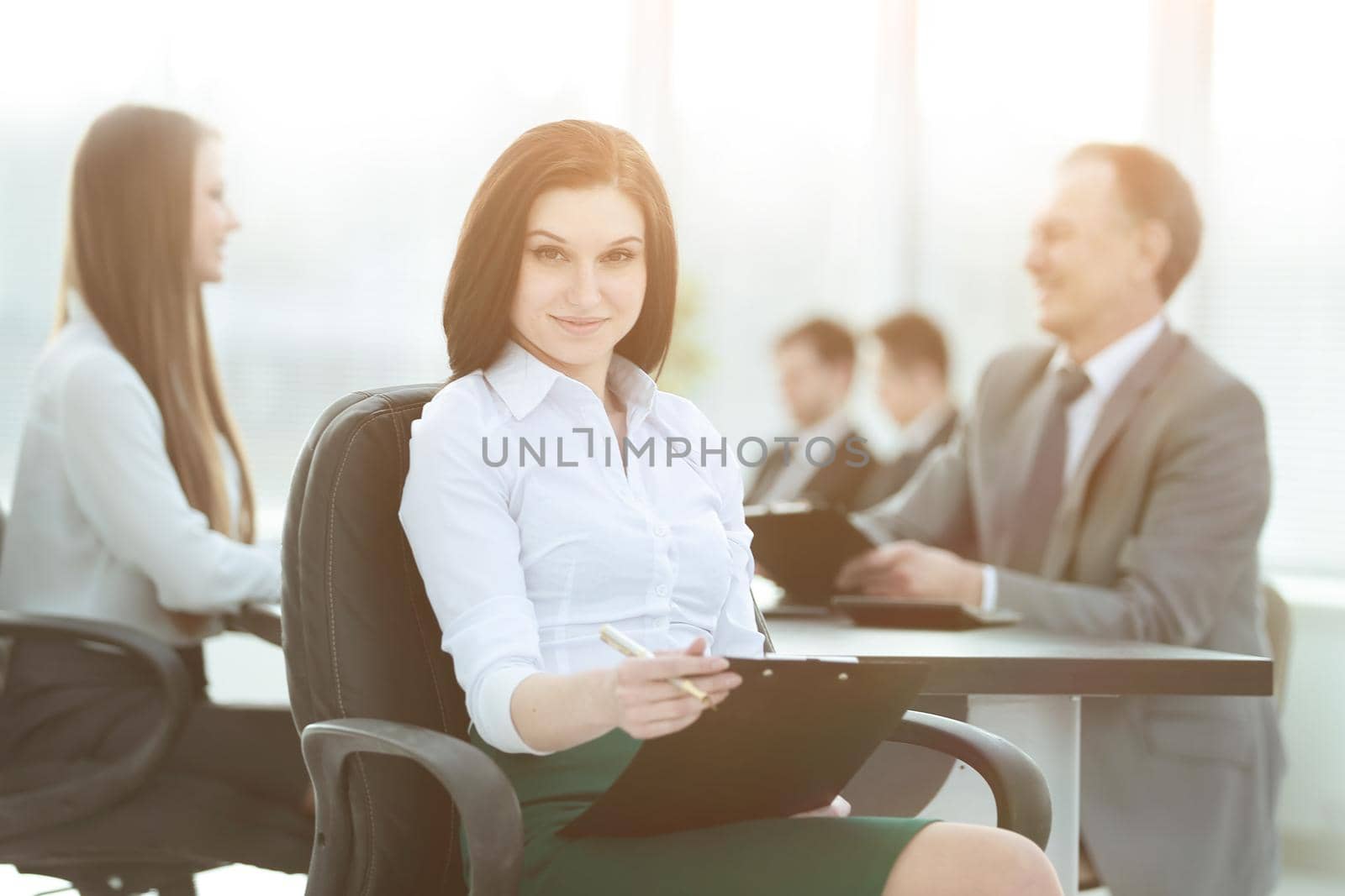 young business business woman reading document, sitting in the office .photo with place for text
