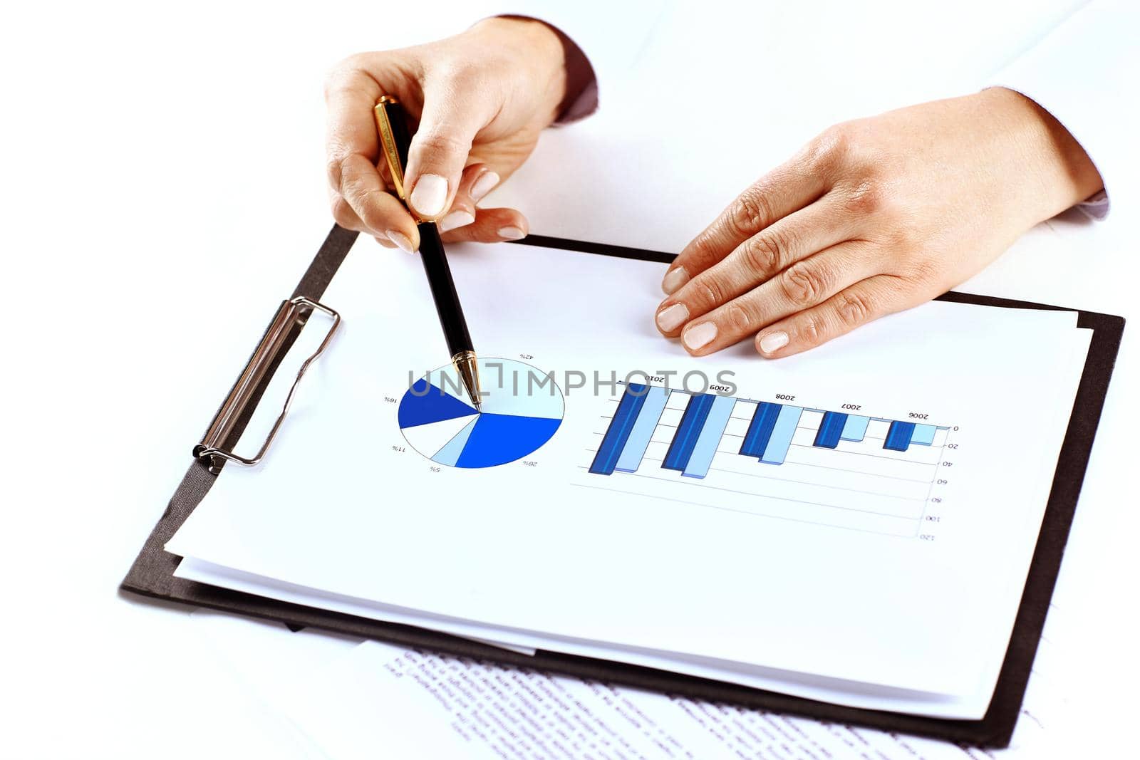 The hand draws the diagram