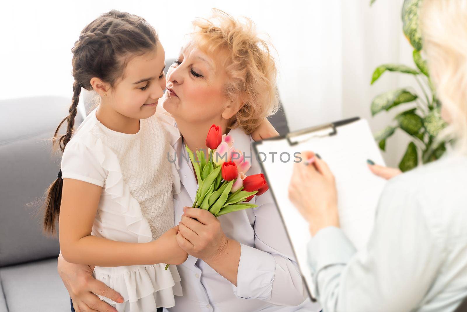 consultation with a psychologist grandmother and granddaughter.