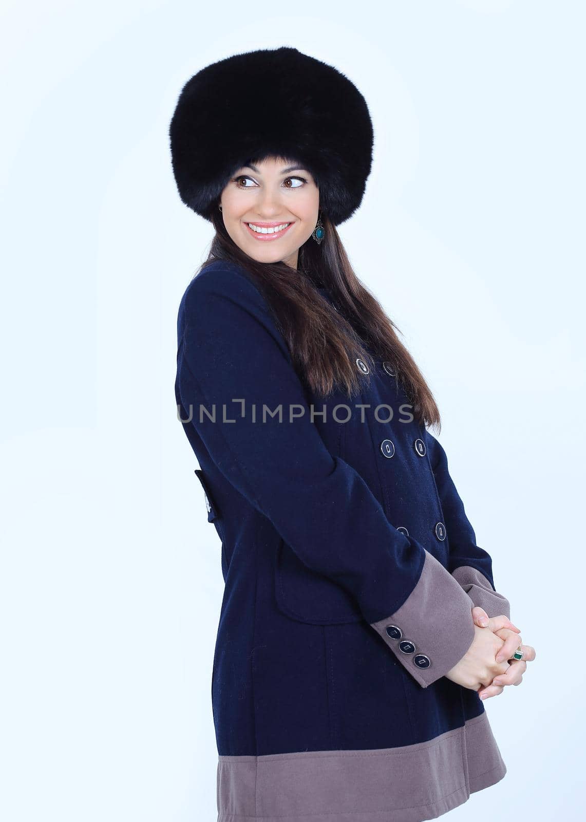 beautiful young woman in winter clothes.isolated on white .photo with copy space