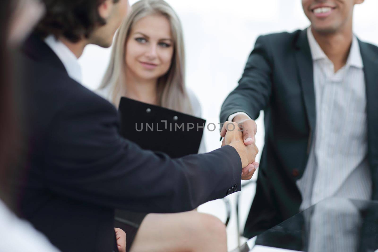 closeup.handshake of business partners.the concept of cooperation and partnership