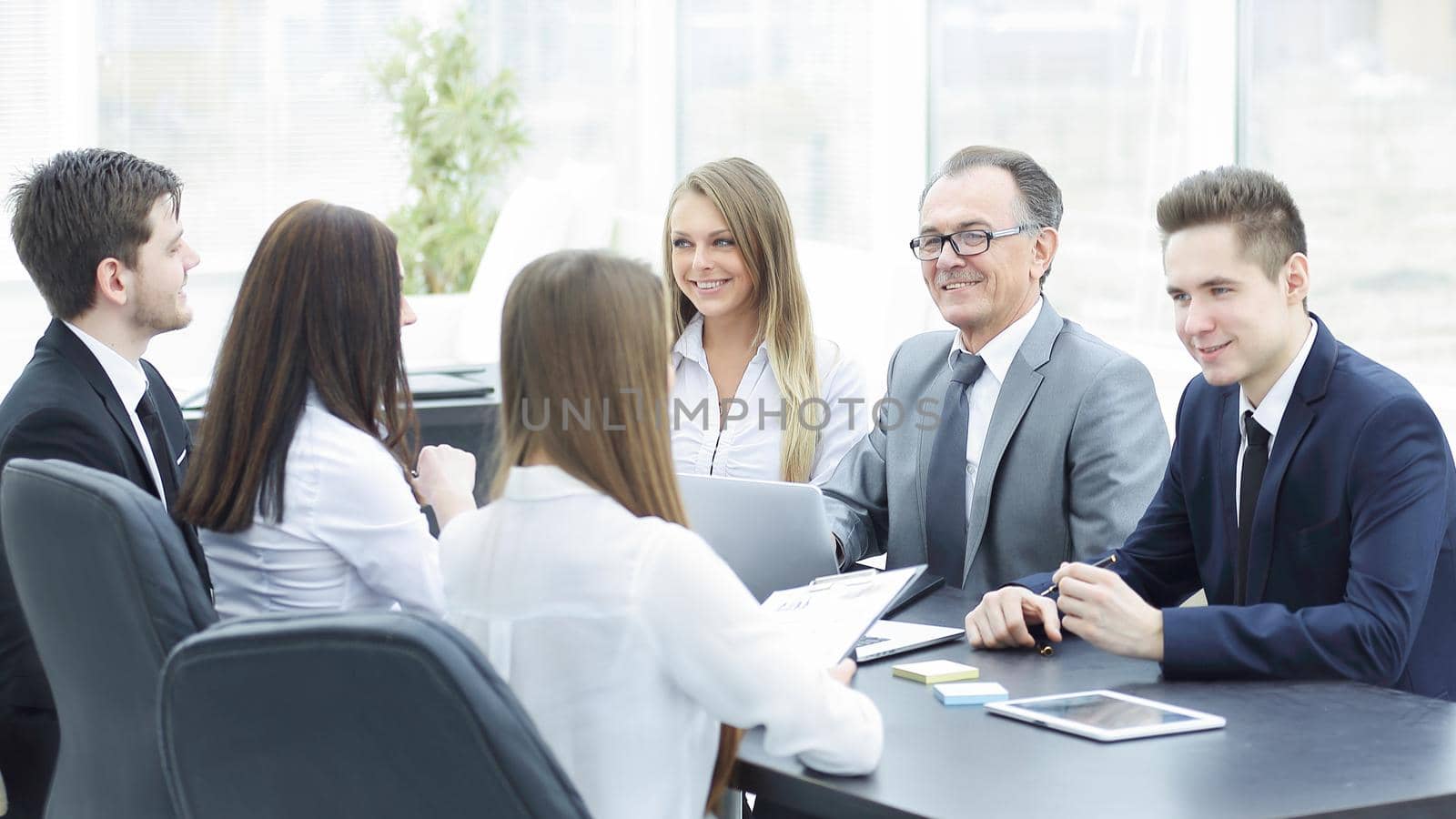 business team holds a workshop in the office. photo with place for text