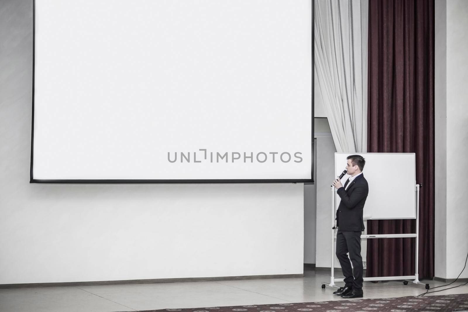 speaker at business conferences. business presentation and business training.the photo has a blank for text