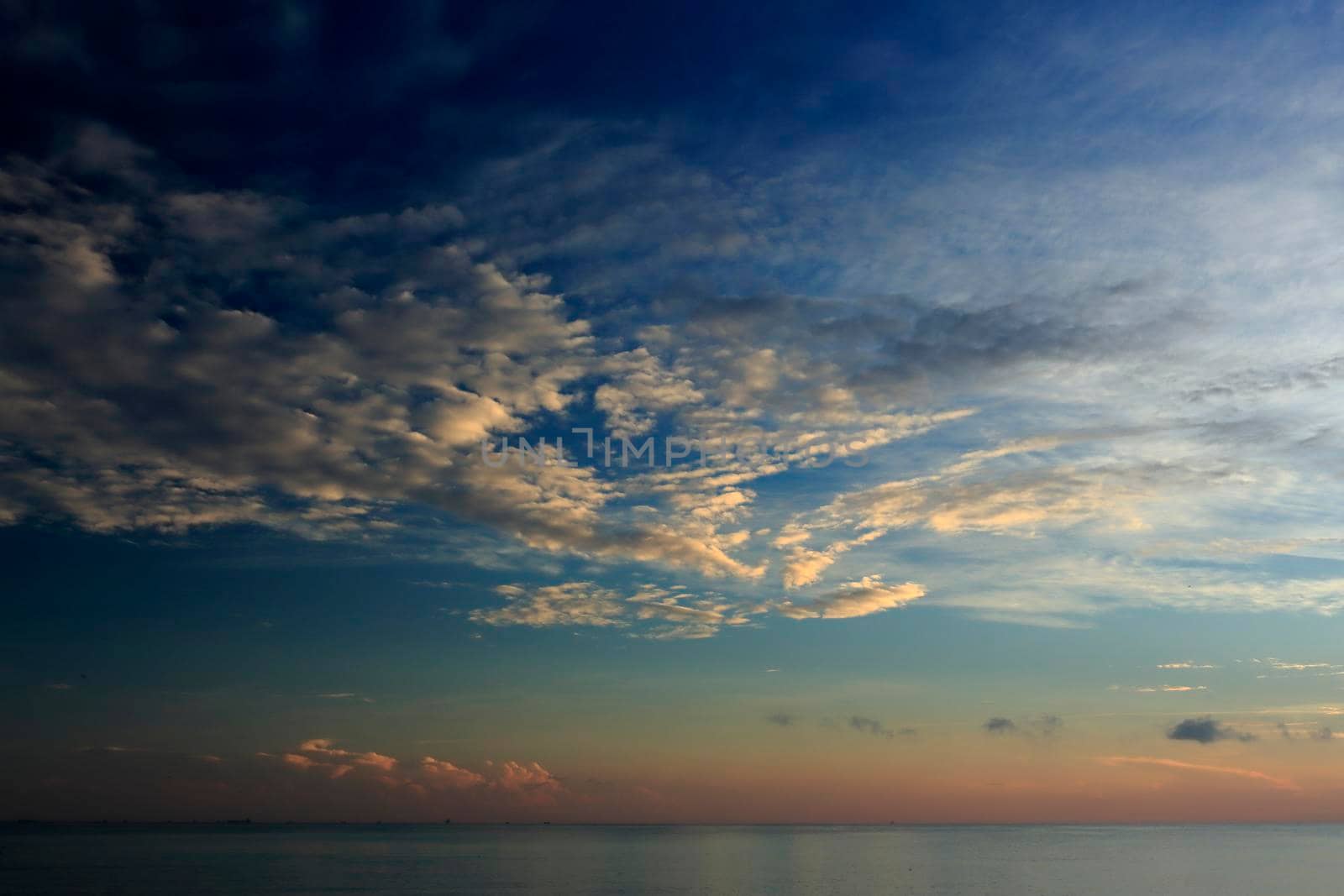 morning sunrise from the sea of ​​clouds and brightly colored skies by nuisk17