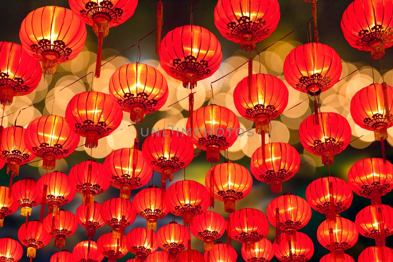 Chinese lanterns in china town. by toa55
