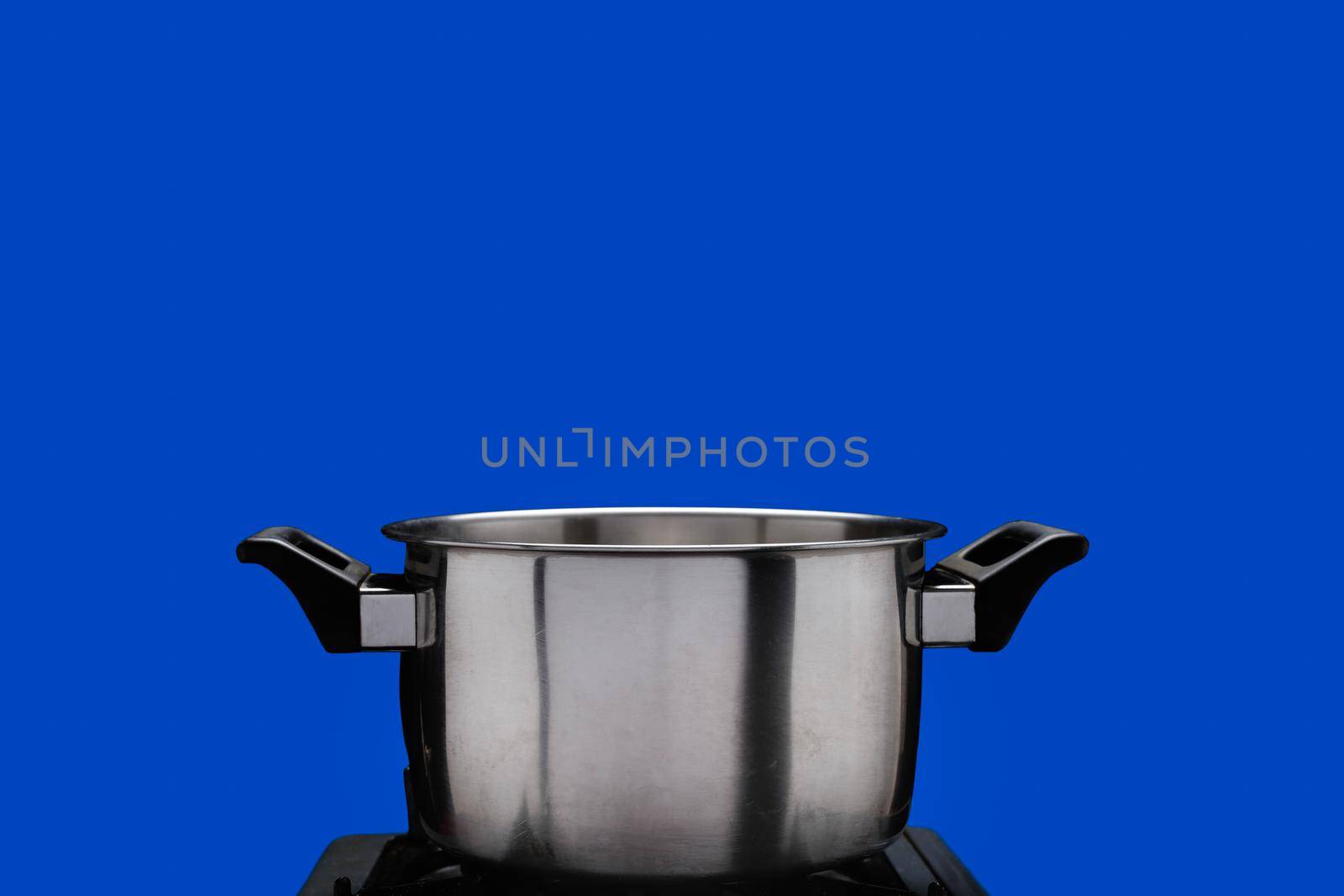 steam over cooking pot ,blue screen