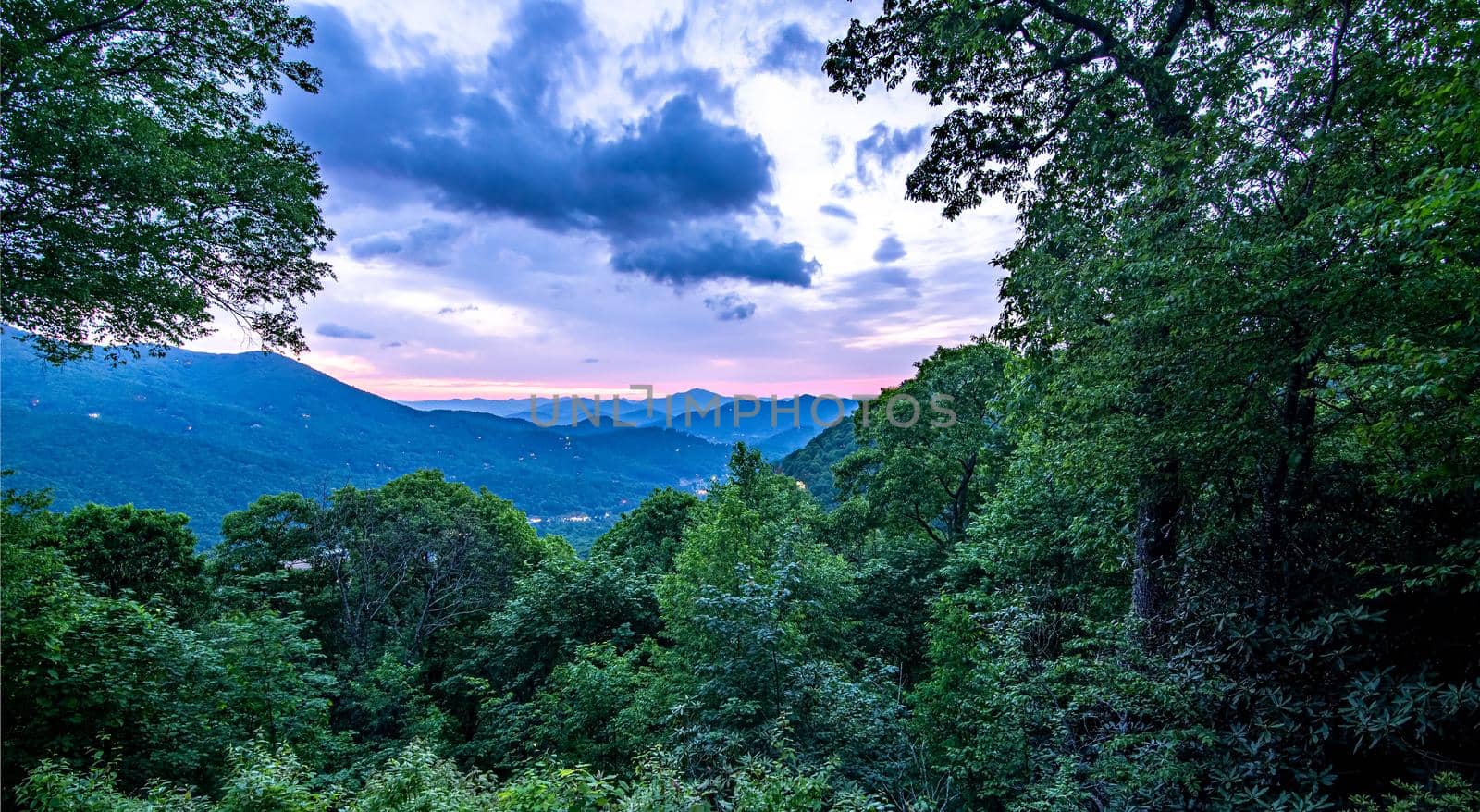 beautiful nature scenery in maggie valley north carolina