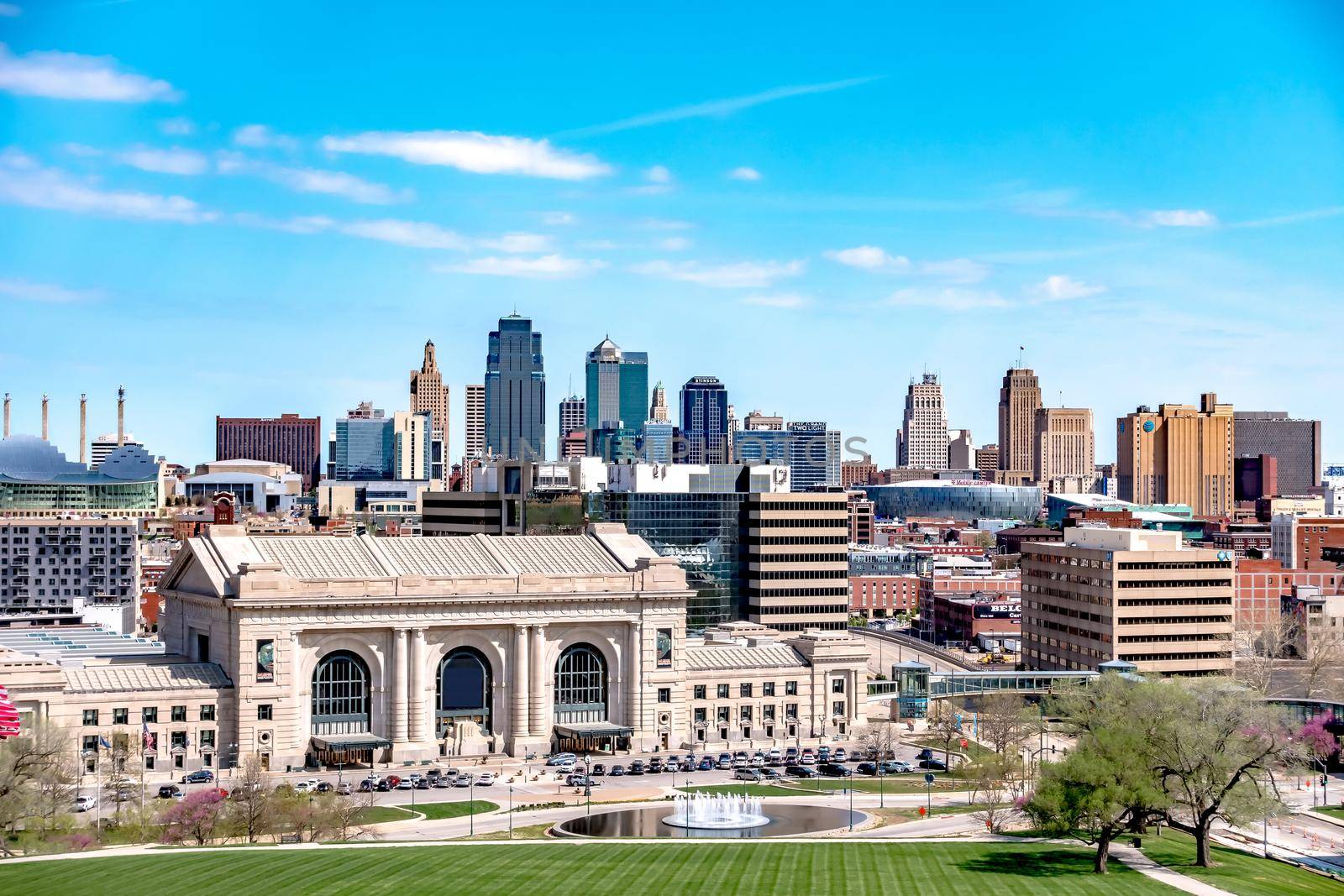 kansas city wwI memorial during day time by digidreamgrafix