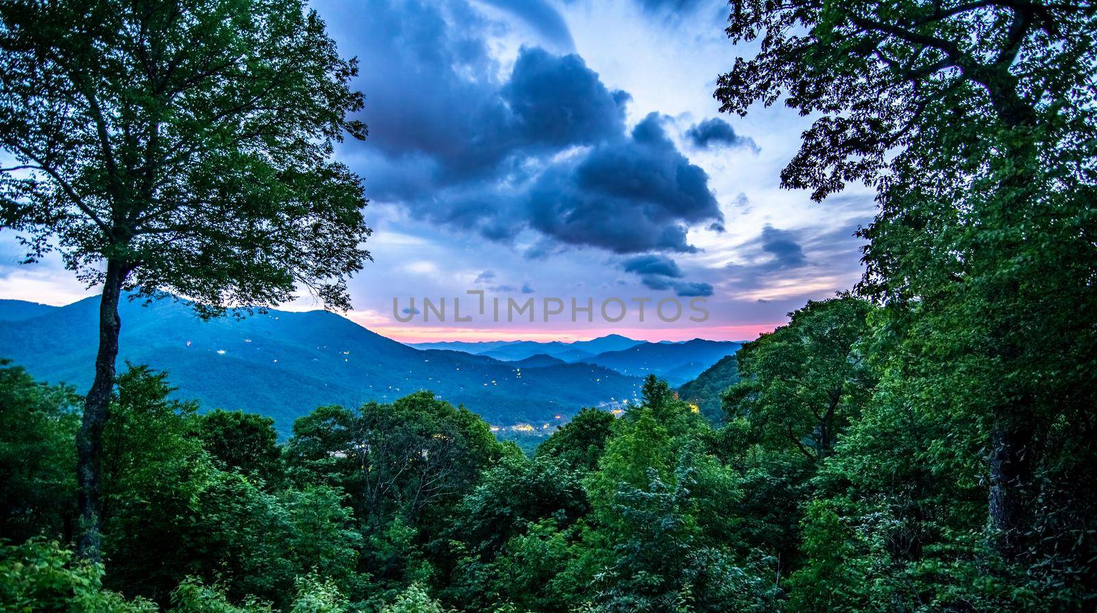 beautiful nature scenery in maggie valley north carolina