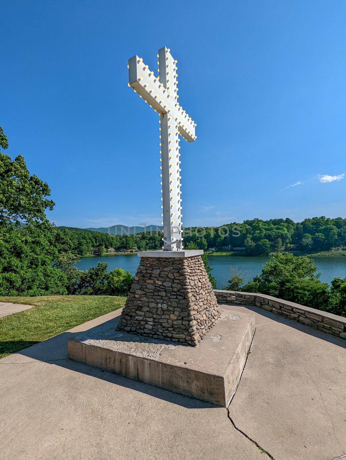 Lake Junaluska cross in western north Carolina