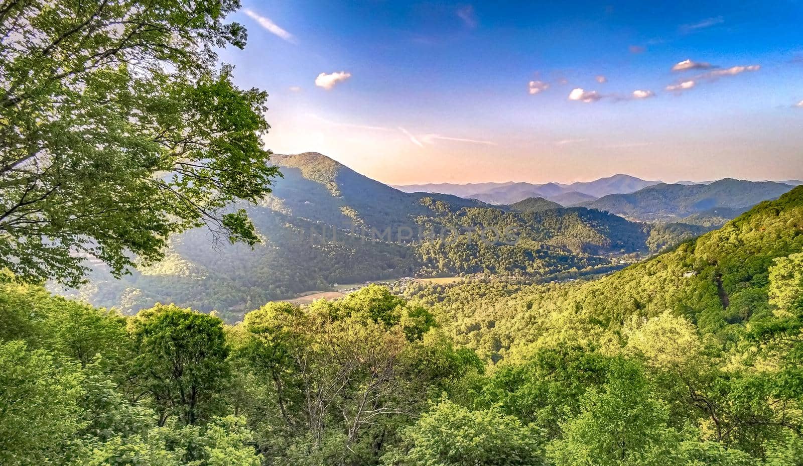 beautiful nature scenery in maggie valley north carolina