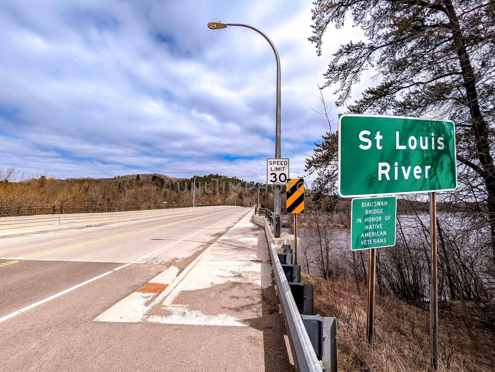 bridge over st louis river in wisconsin