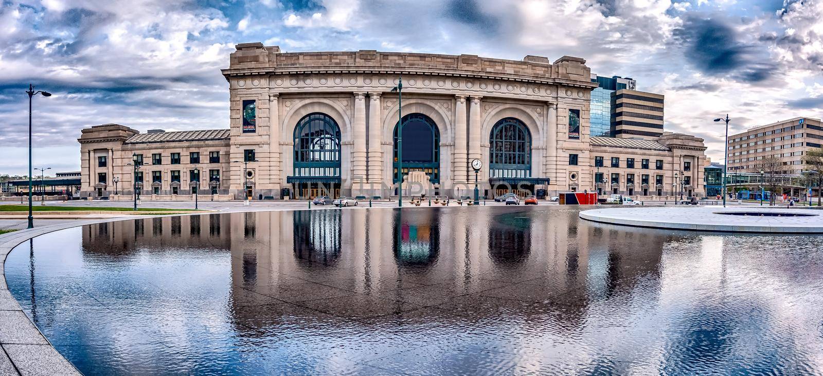 beautiful kansas city train station in downtown