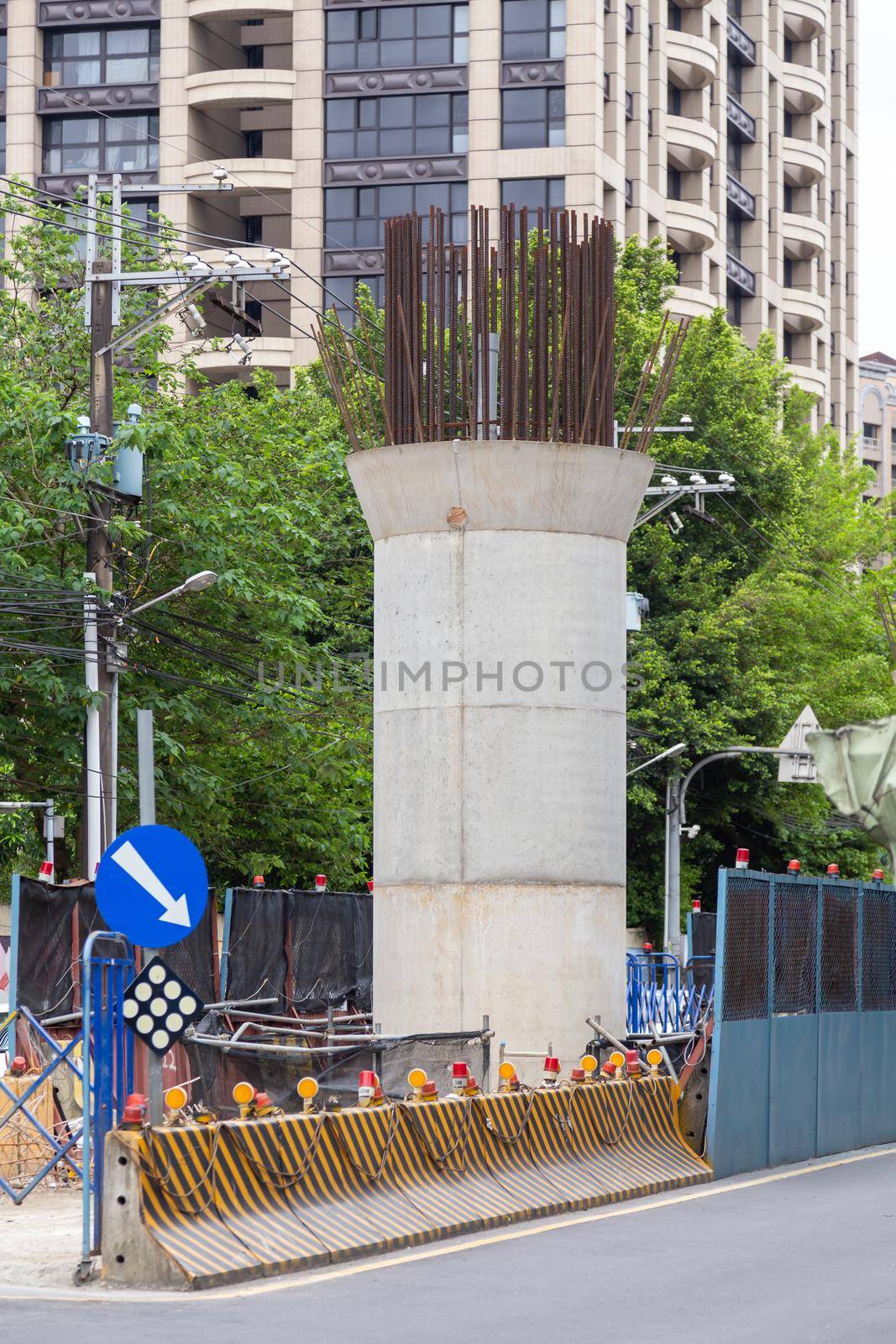 Pillars being erected as part of construction for metro system. by imagesbykenny