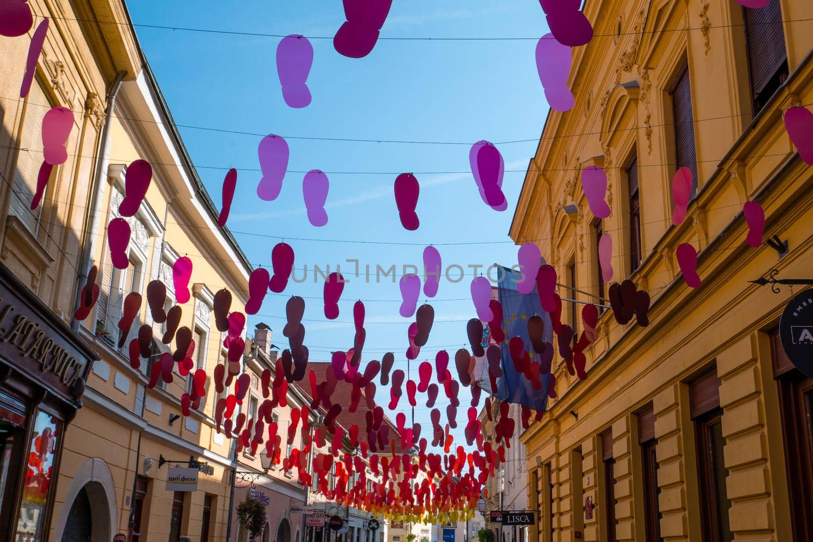 footsteps hanging of. Spancirfest 2021, Varazdin by zebra