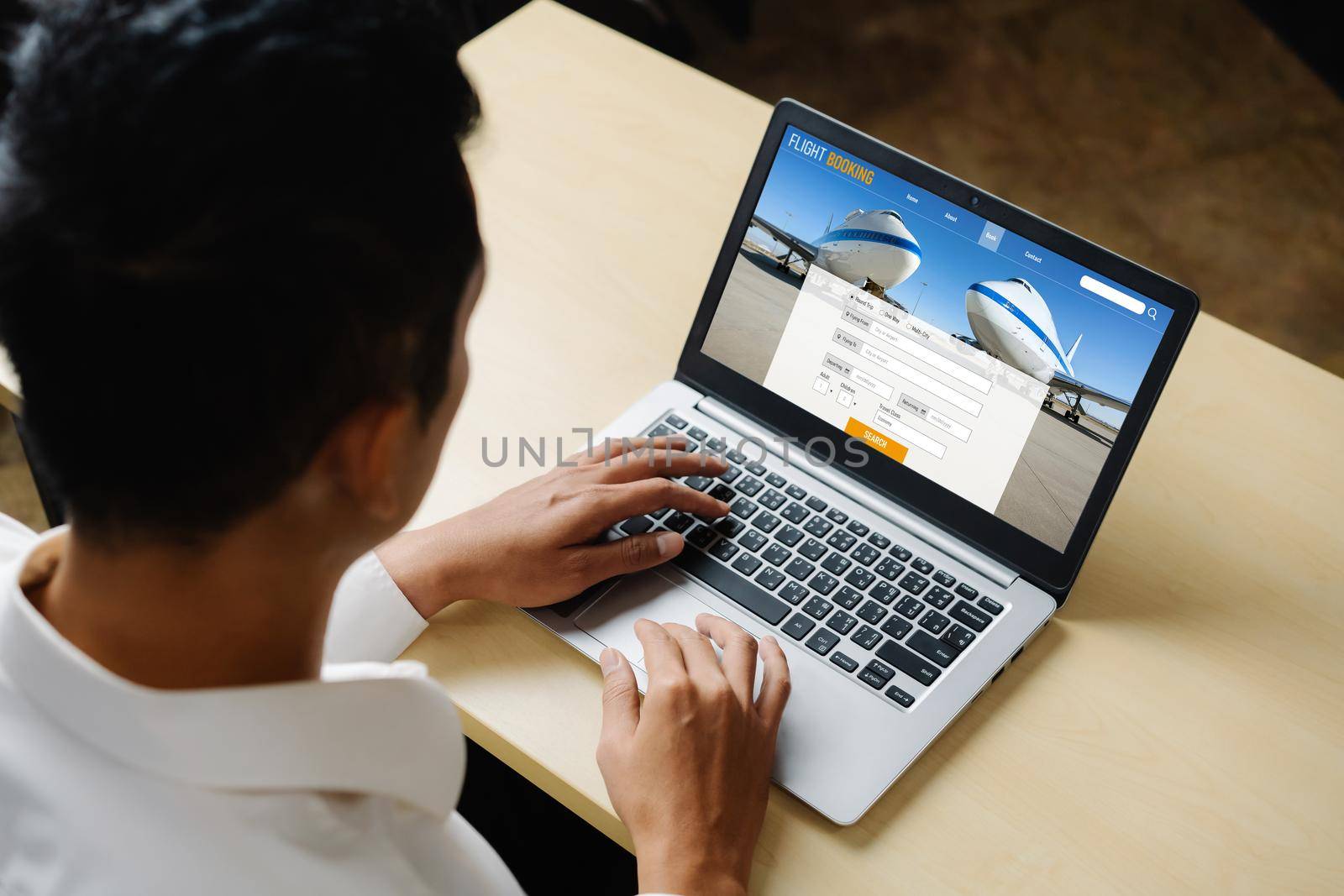 Online flight booking website provide modish reservation system . Travel technology concept .