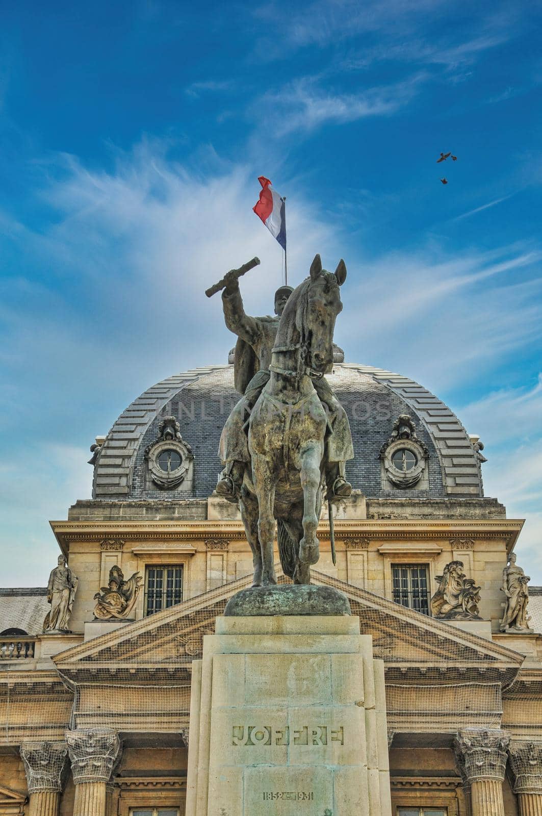 Ecole militaire in Paris by feelmytravel