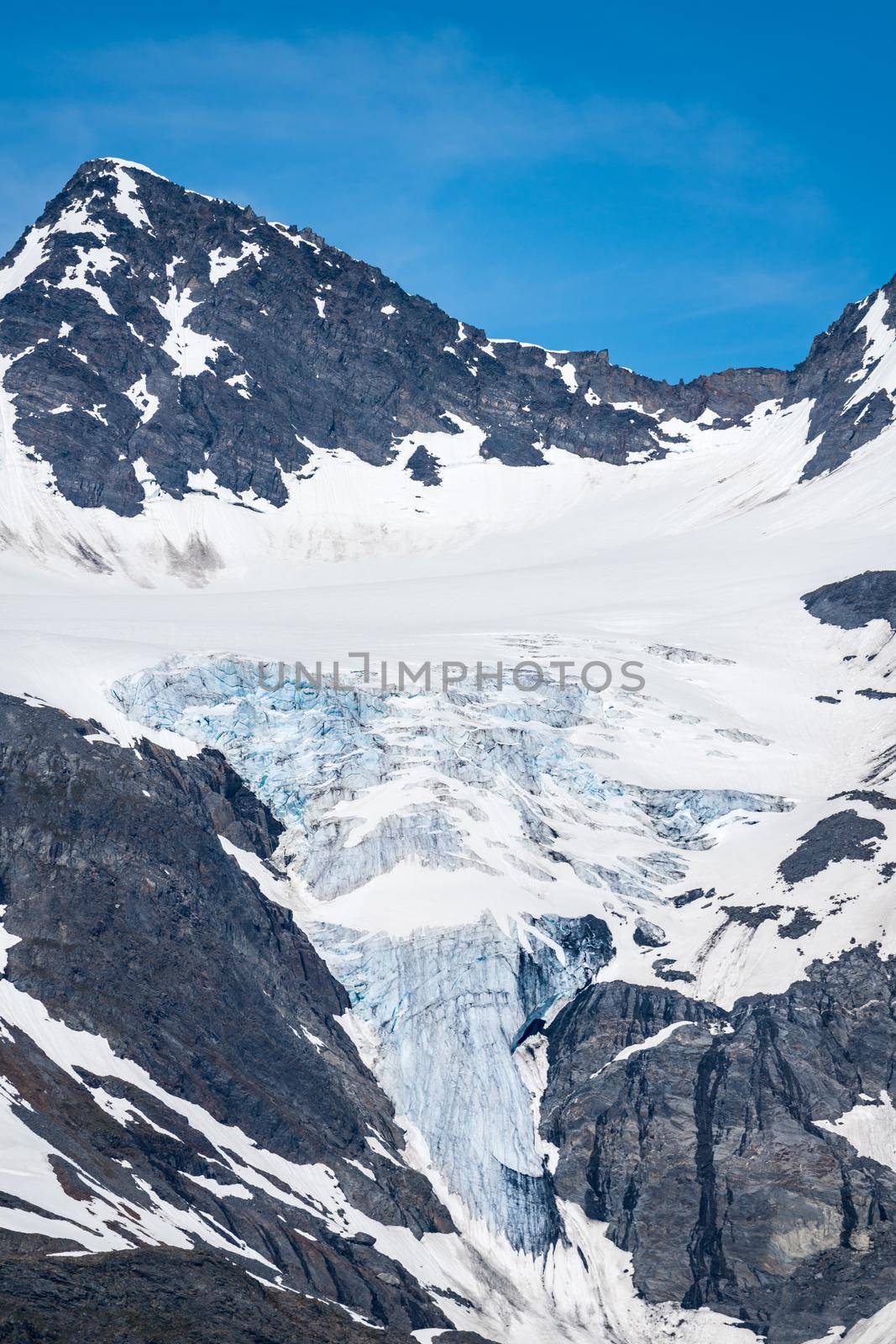 Edge of Worthington Glacier near Thompson Pass Alaska by steheap