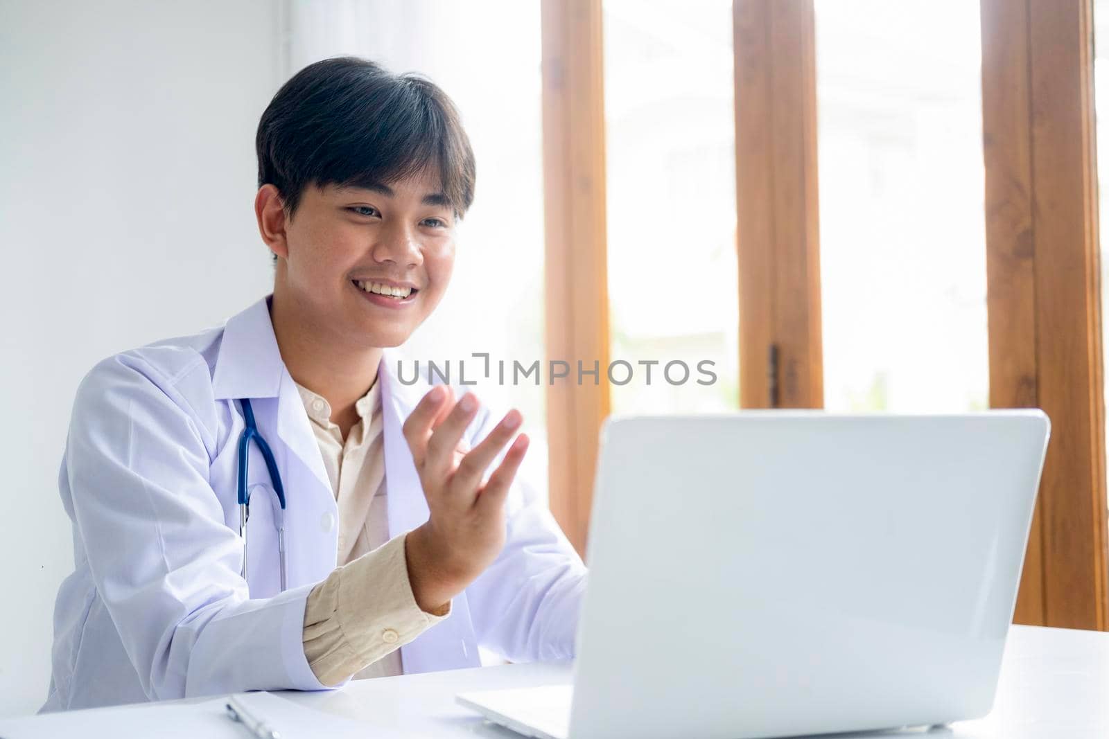 Doctor online, online medical communication network with patient, Online medical consultation.