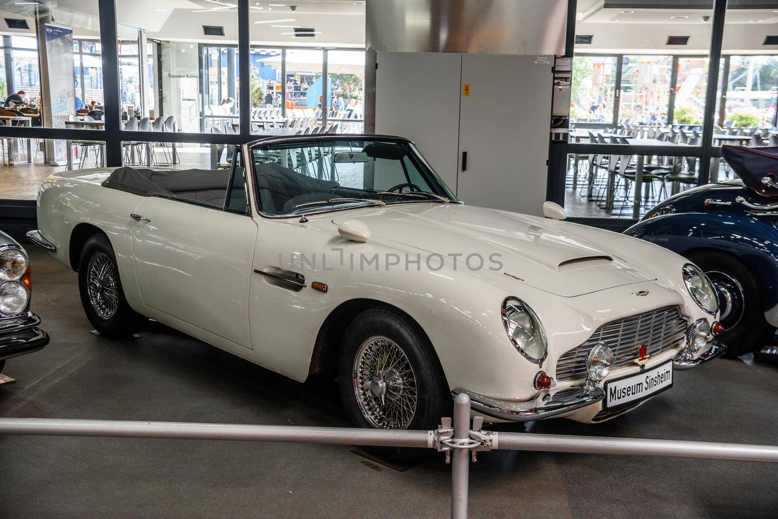 SINSHEIM, GERMANY - MAI 2022: white Aston Martin DB6 Volante cabrio 1967 286ps