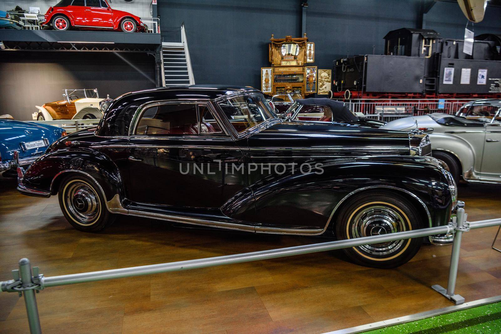 SINSHEIM, GERMANY - MAI 2022: black Mercedes Benz 300 SC Coupe 1956 175ps