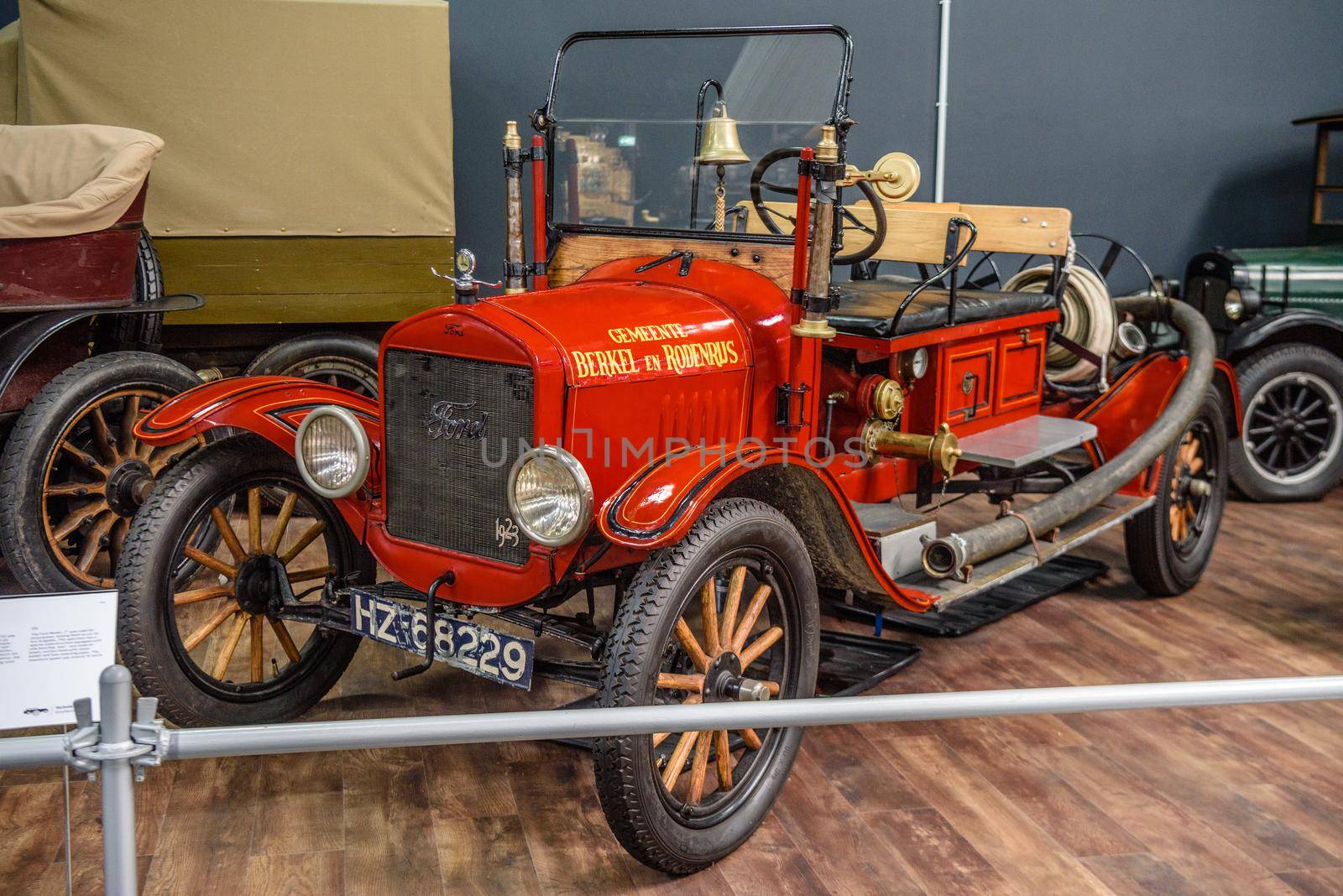 SINSHEIM, GERMANY - MAI 2022: red Ford T-Model cabrio 1923 20ps