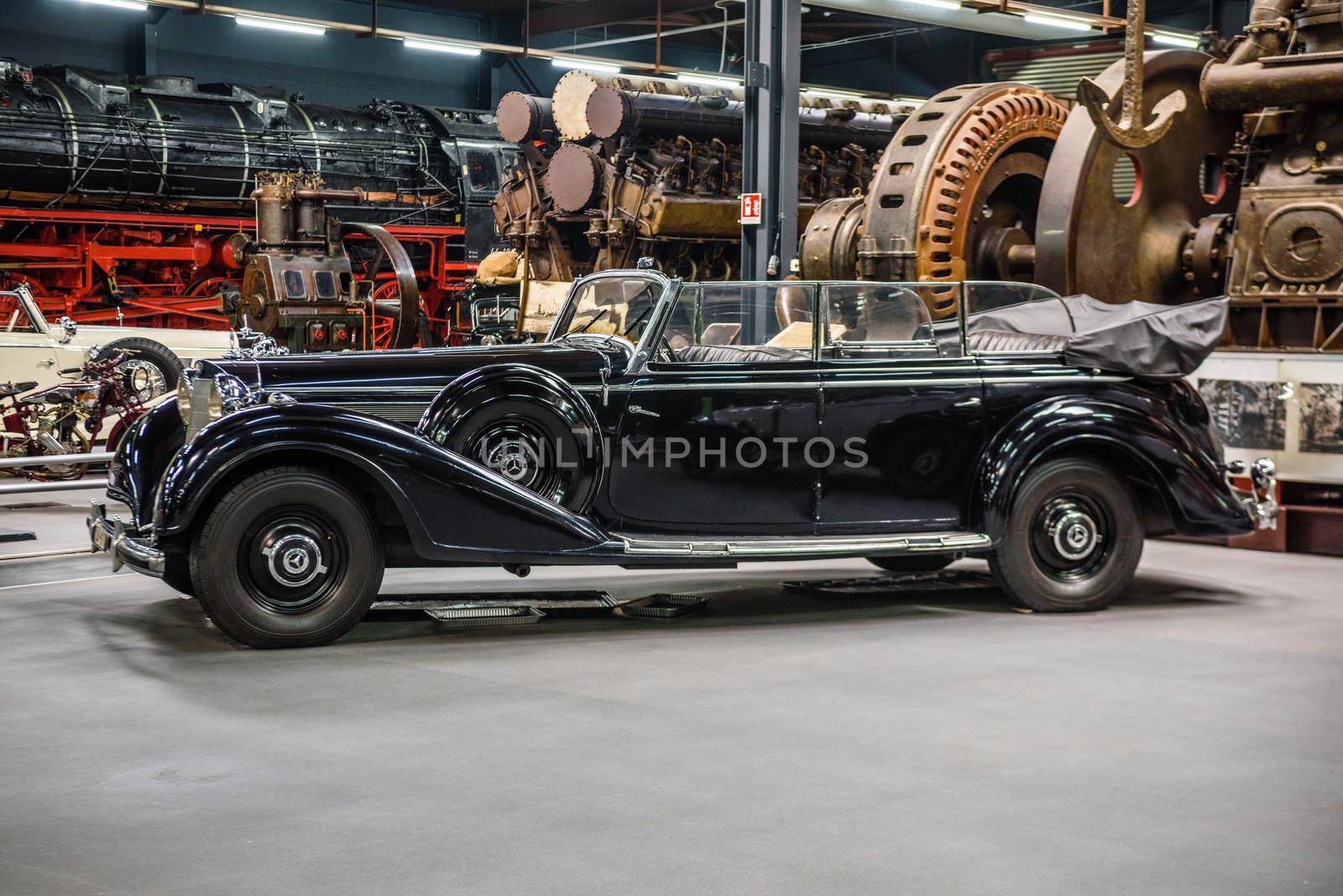 SINSHEIM, GERMANY - MAI 2022: silver black Mercedes Benz G 4 1938 110ps