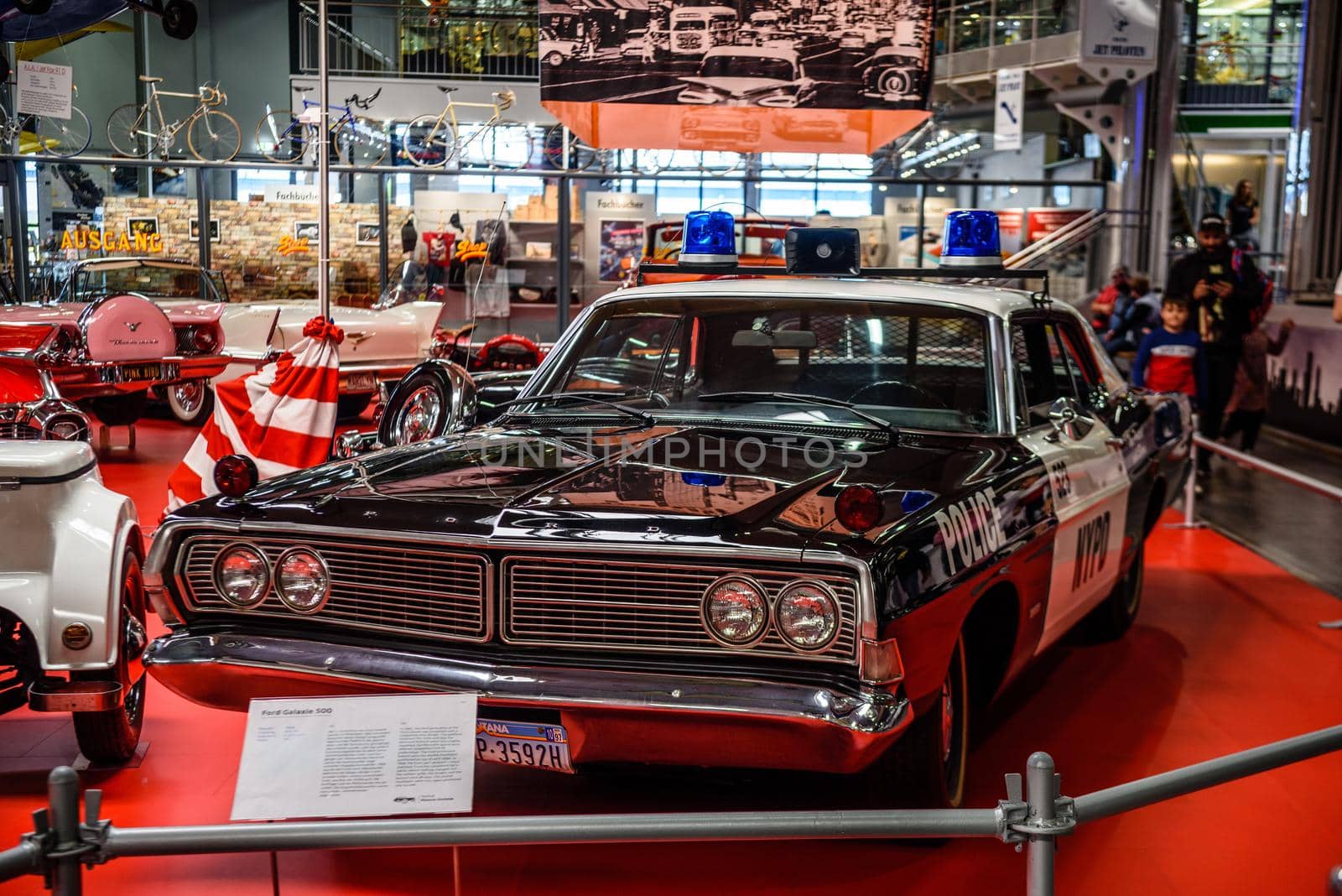 SINSHEIM, GERMANY - MAI 2022: police car Ford Galaxie 500 3rd generation 1968 325ps