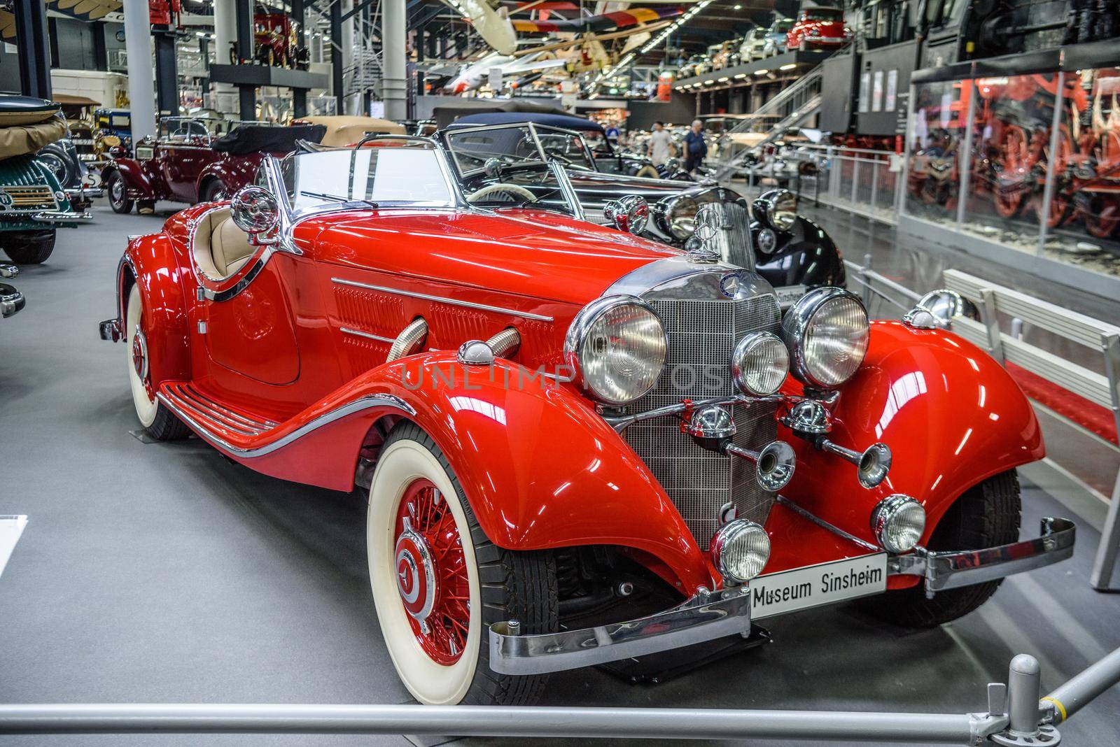 SINSHEIM, GERMANY - MAI 2022: red Mercedes-Benz 540 K Special Roadster cabrio 1938 by Eagle2308