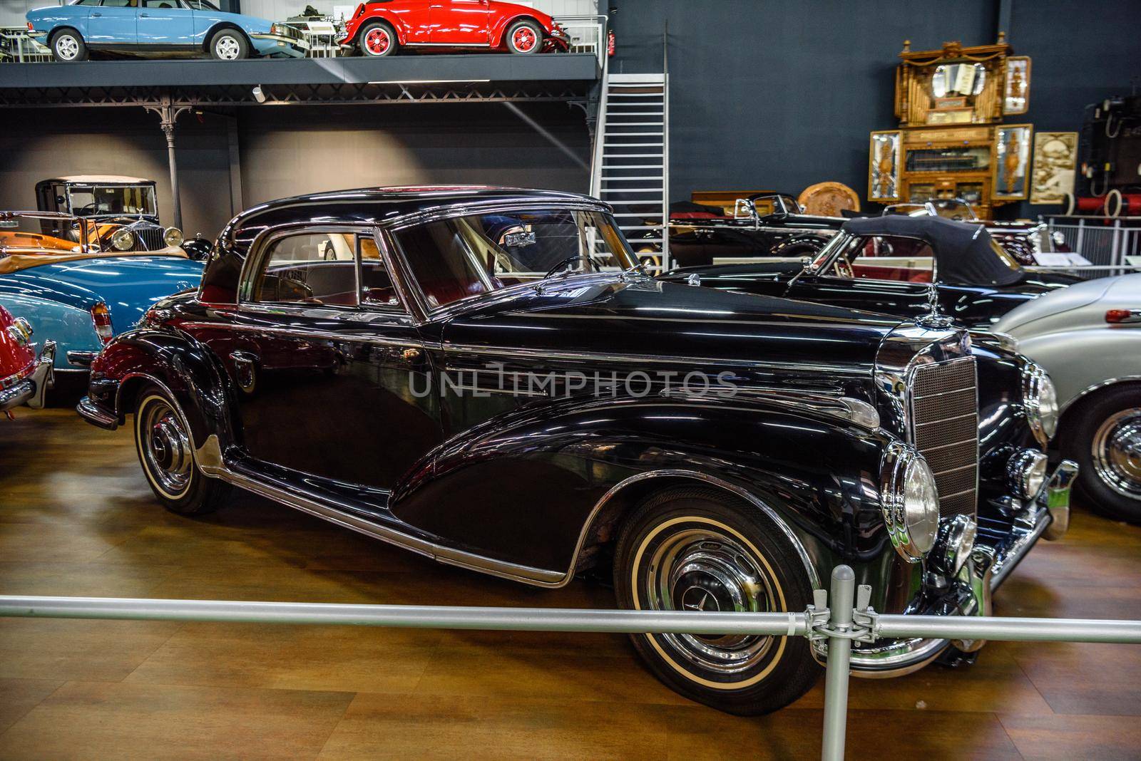 SINSHEIM, GERMANY - MAI 2022: black Mercedes Benz 300 SC Coupe 1956 175ps