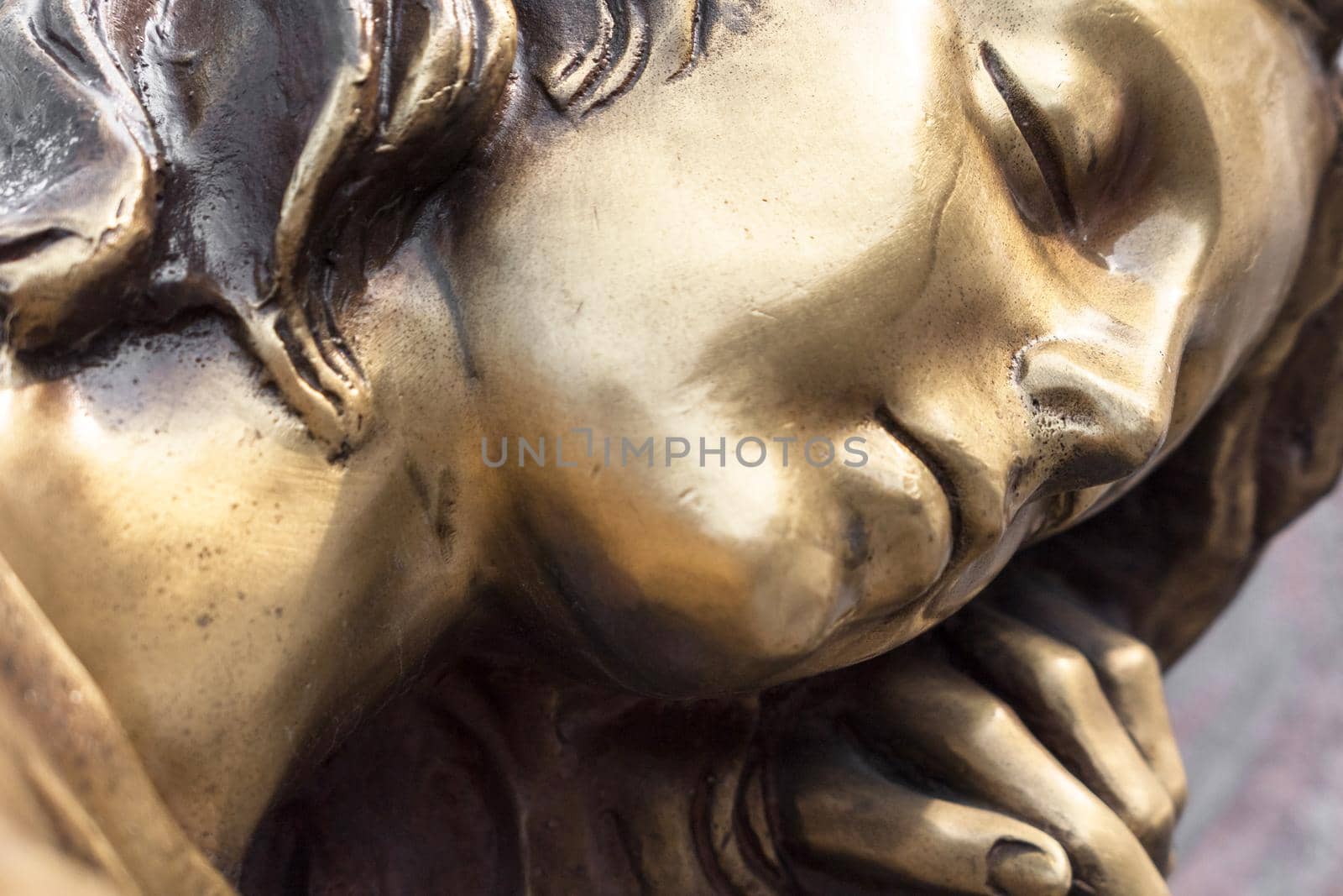 Virgin Mary bronze statue by germanopoli