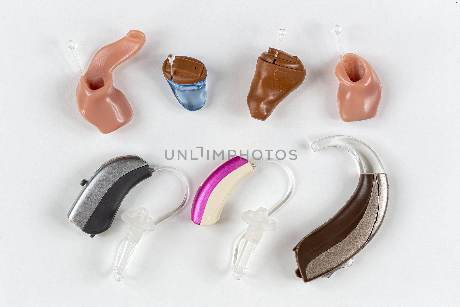 Hearing aids - main types of modern models by JPC-PROD