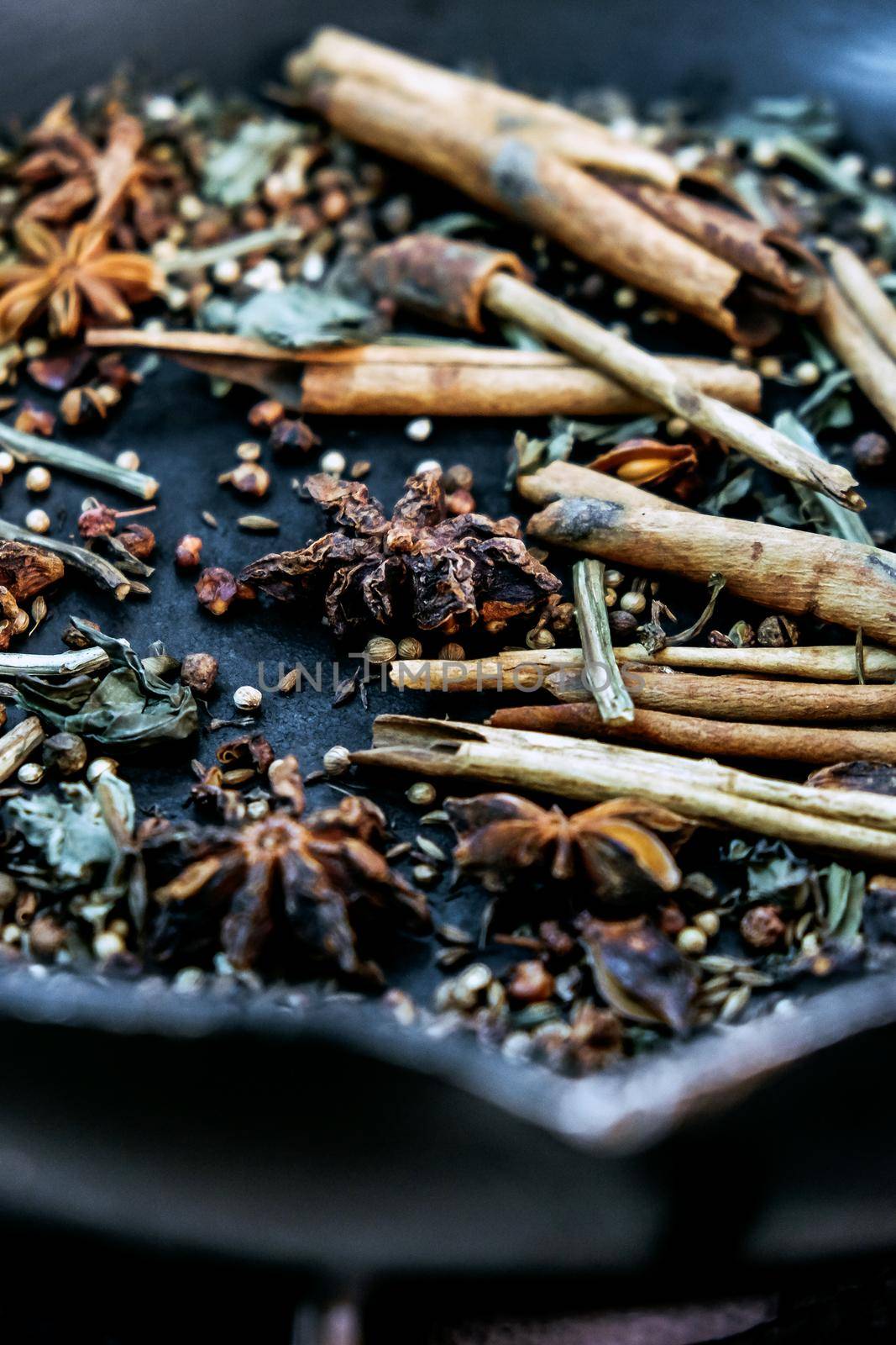 spices in a pan by ponsulak