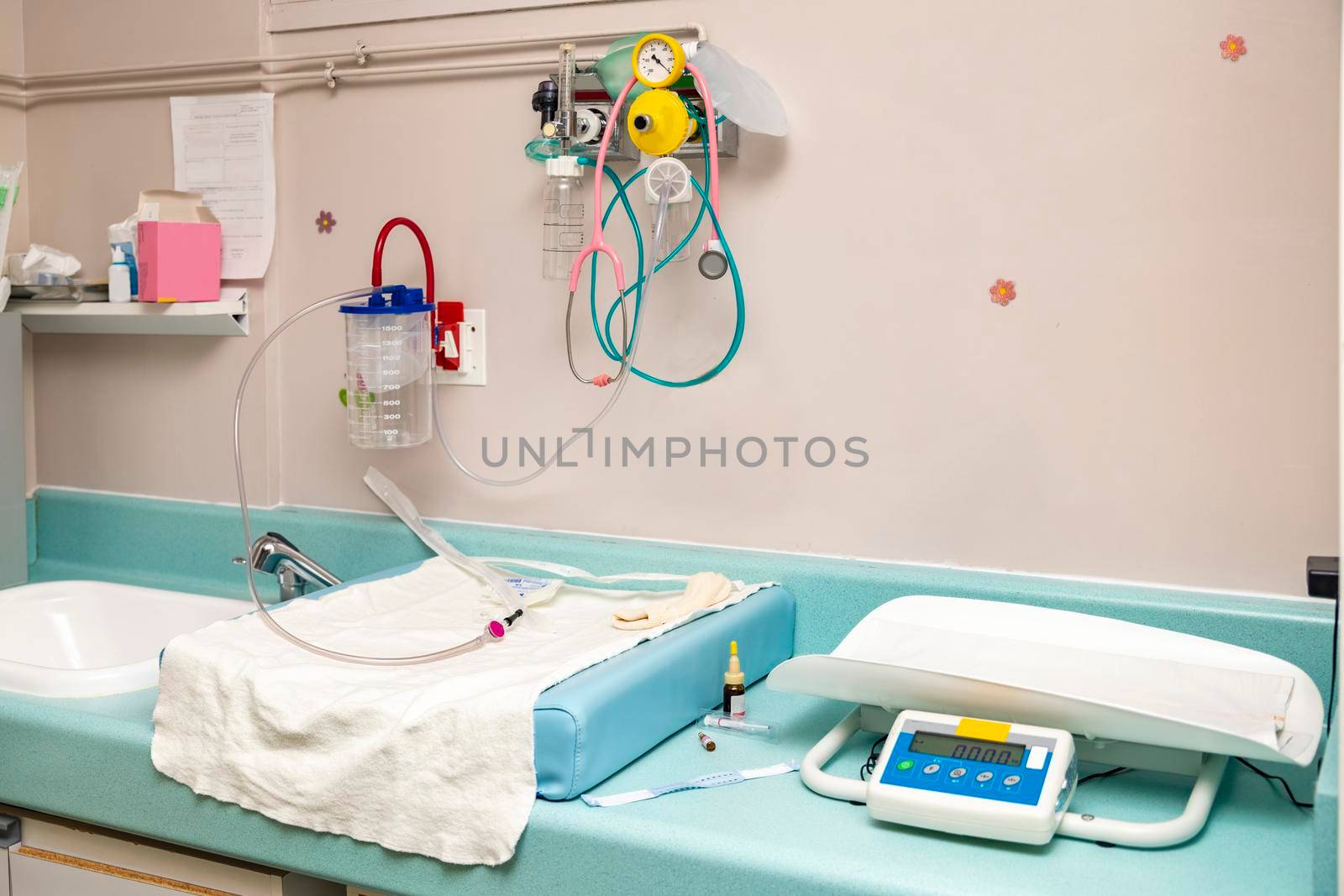 Place for resuscitation and examination of a newborn baby in the hospital