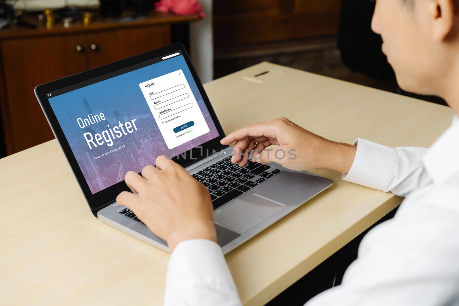 Online registration form for modish form filling on the internet website