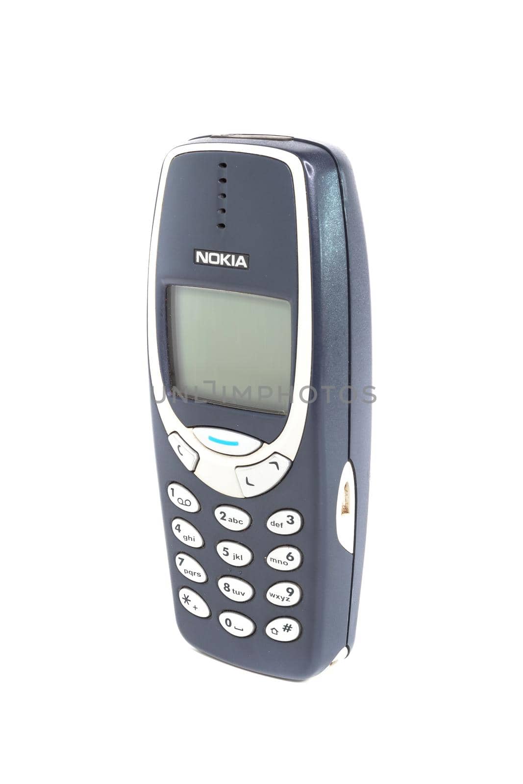 Vintage mobile phone Nokia 3310 by germanopoli