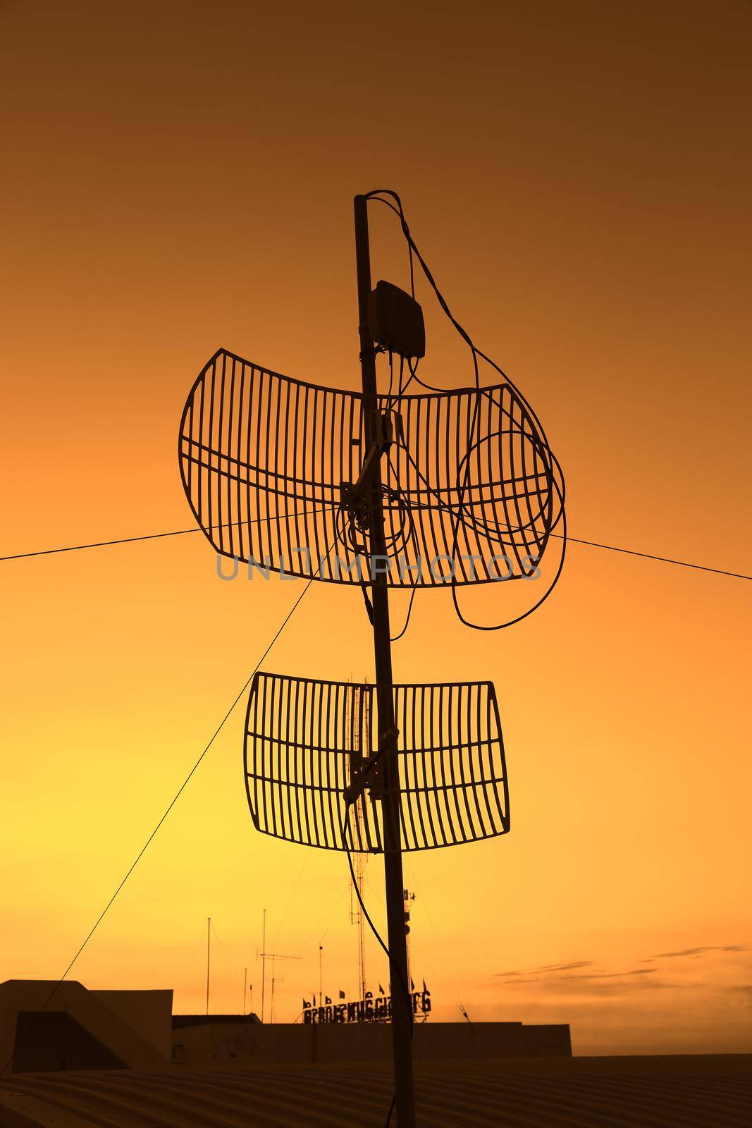 silhouette satellite communication antenna by geargodz