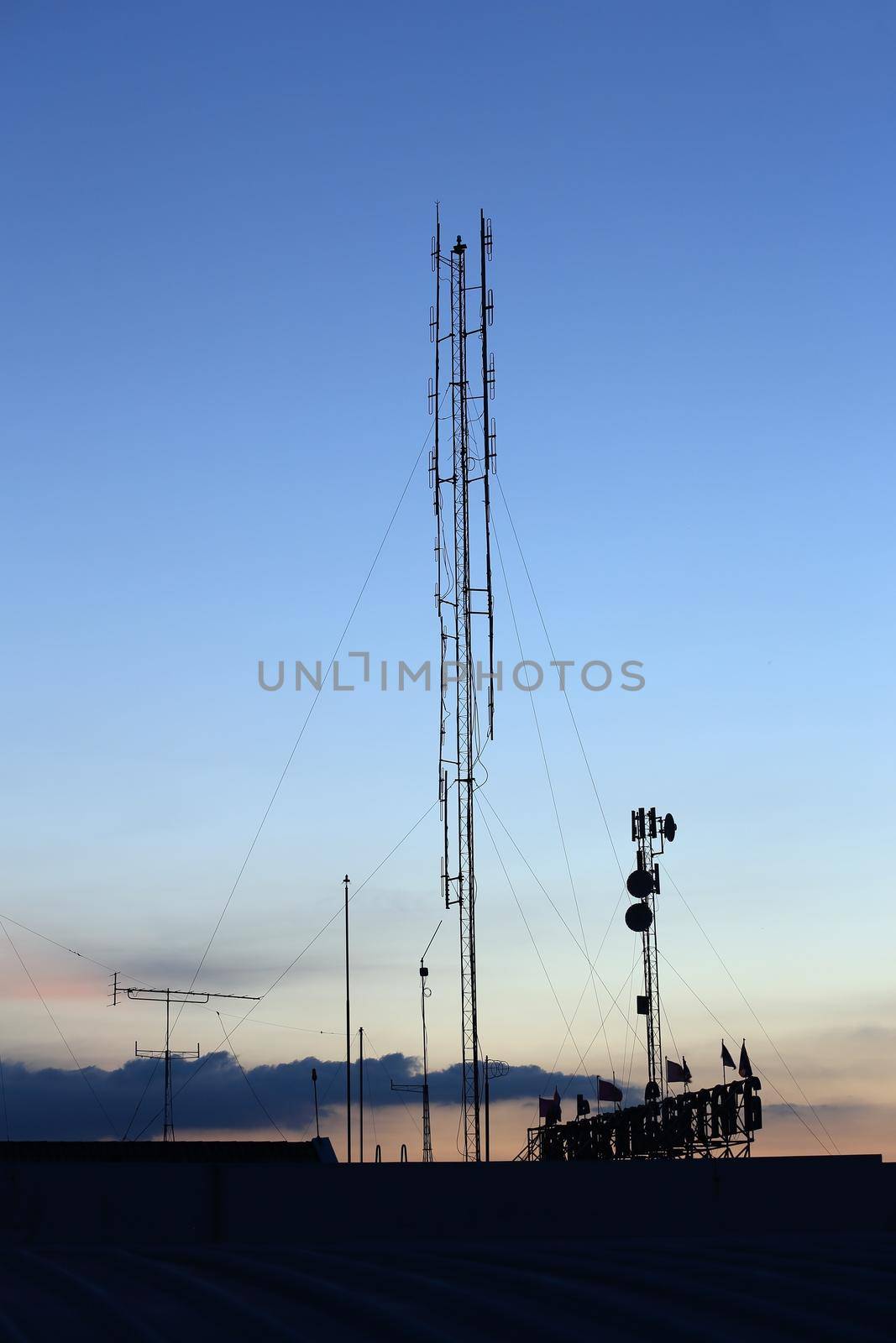 silhouette mobile antenna tower by geargodz