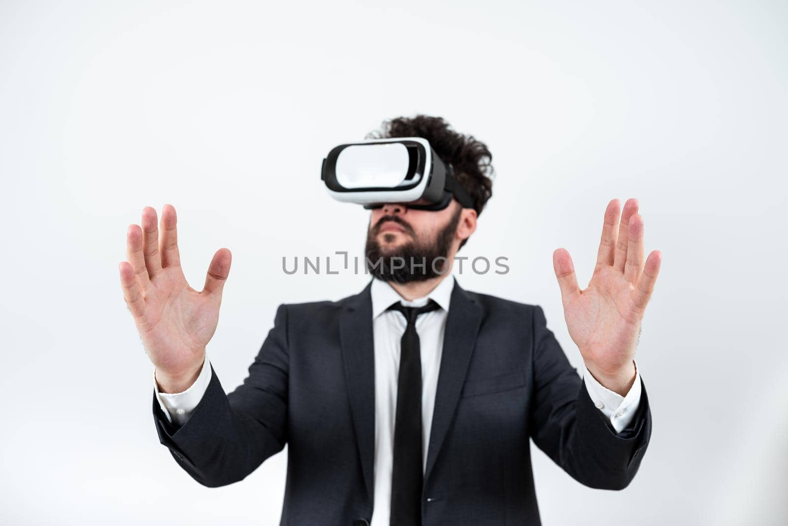 Man Wearing Vr Glasses Andpresenting Important Messages Between Hands.