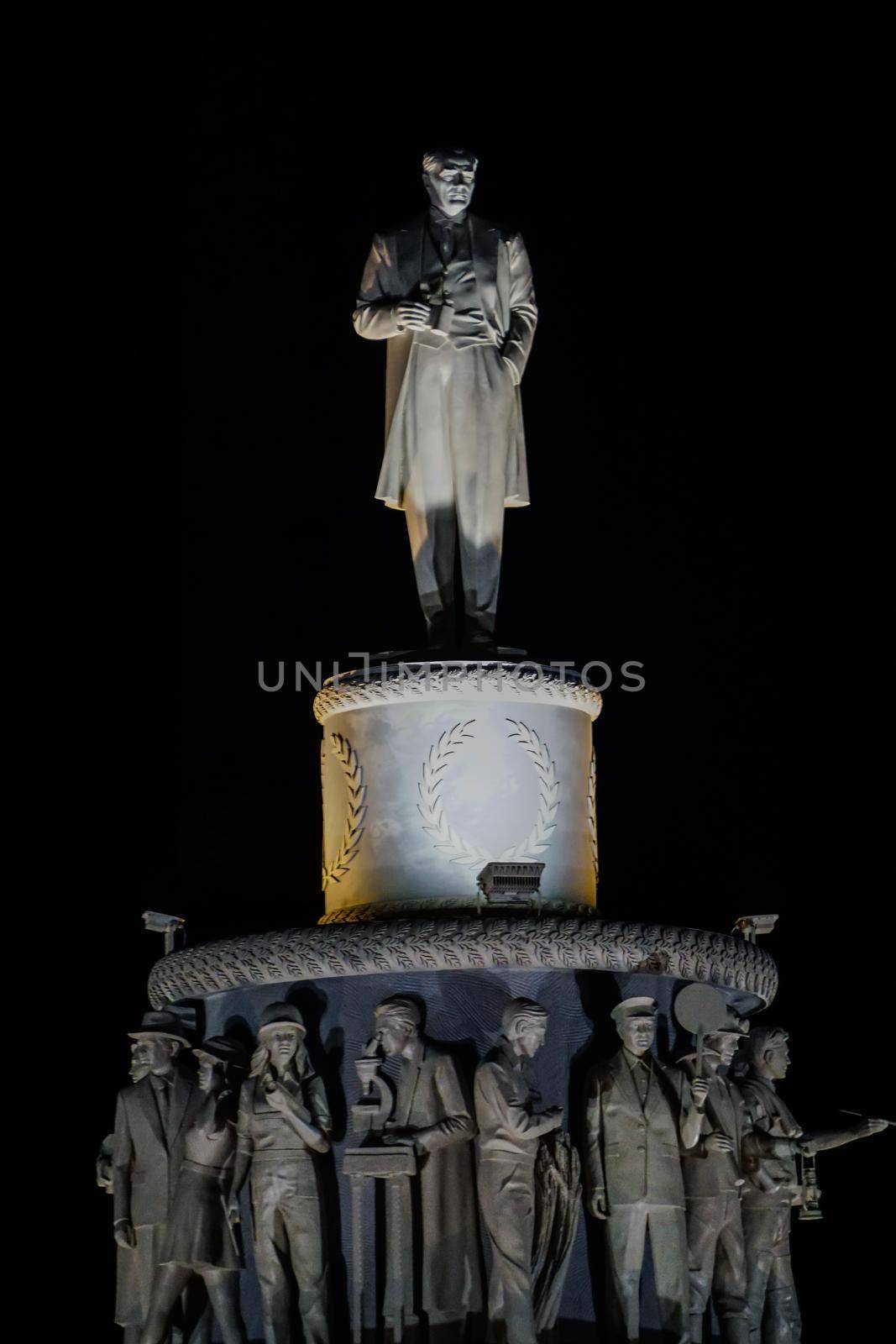 Eskisehir Ataturk Nation Monument made by current mayor Yılmaz Buyukersen