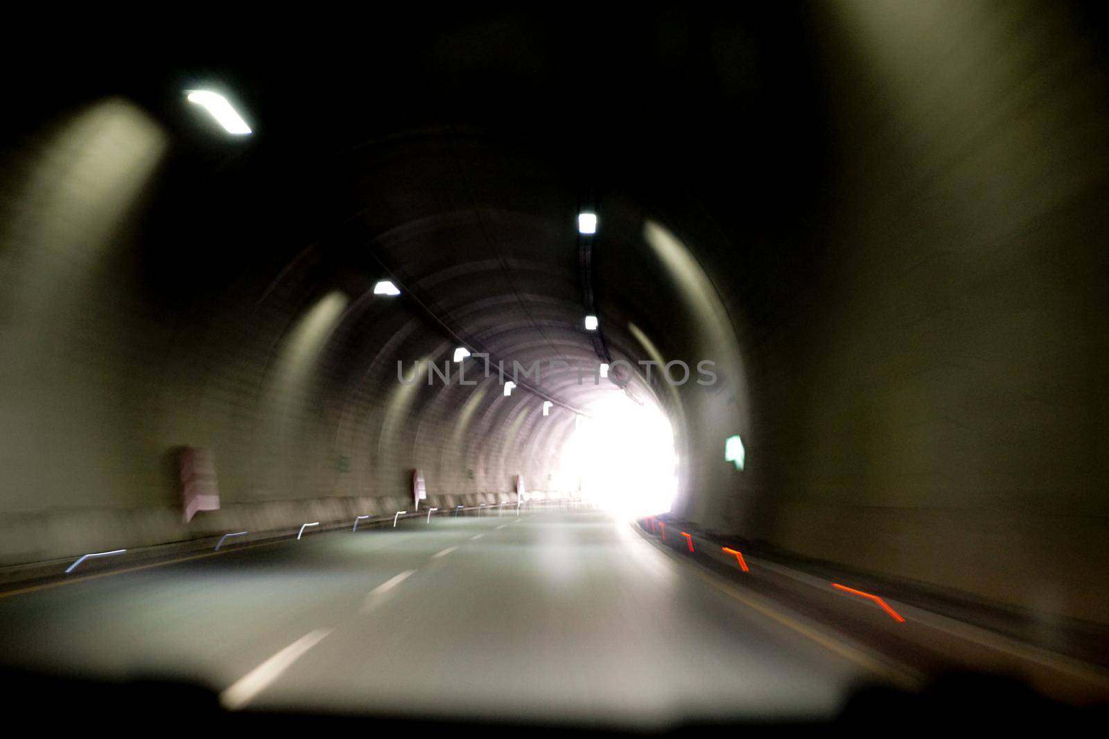 Blurry tunnel view in the car