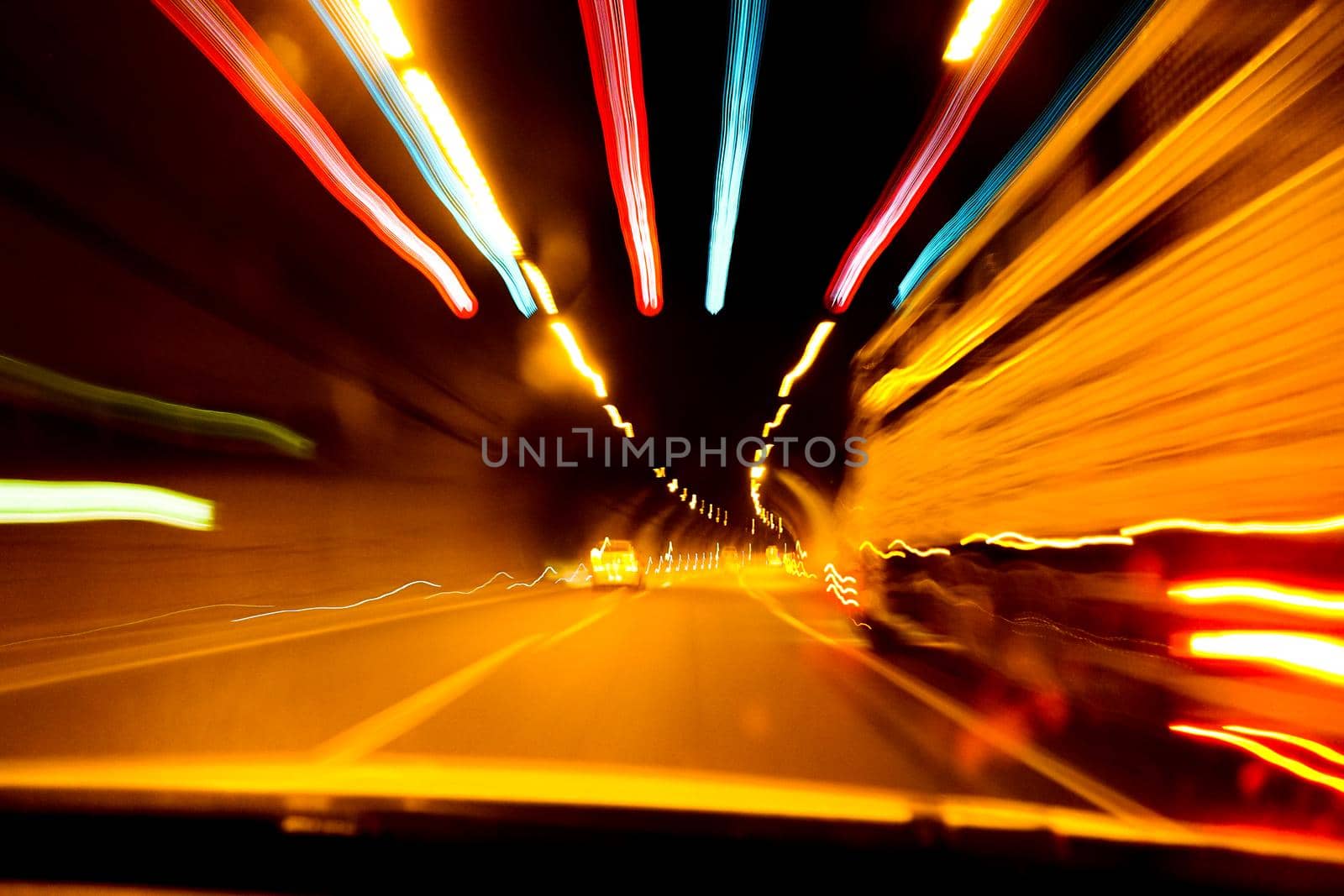 Light painting speed blur in tunnel