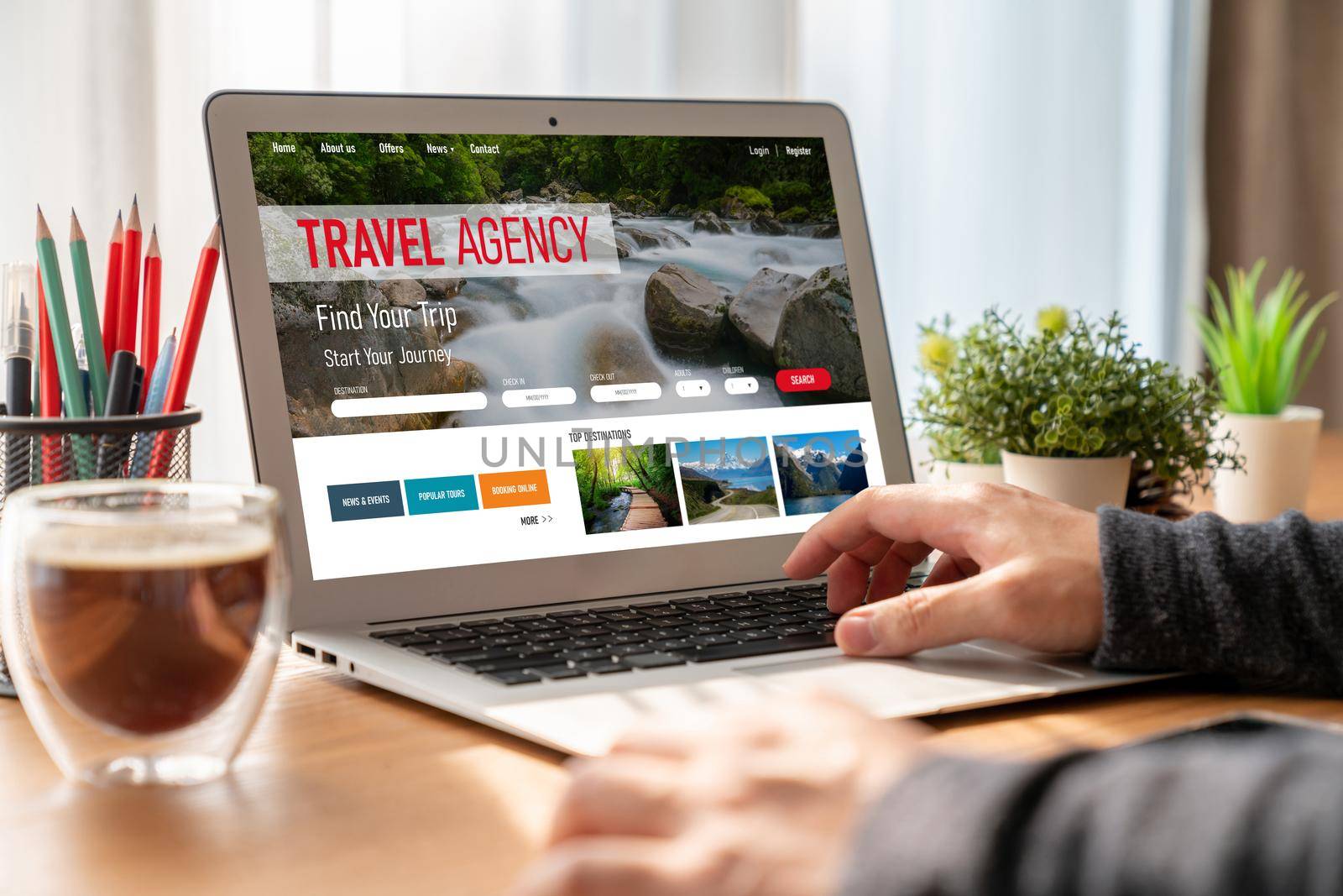 Online travel agency website for modish search and travel planning offers deal and package for flight , hotel and tour booking