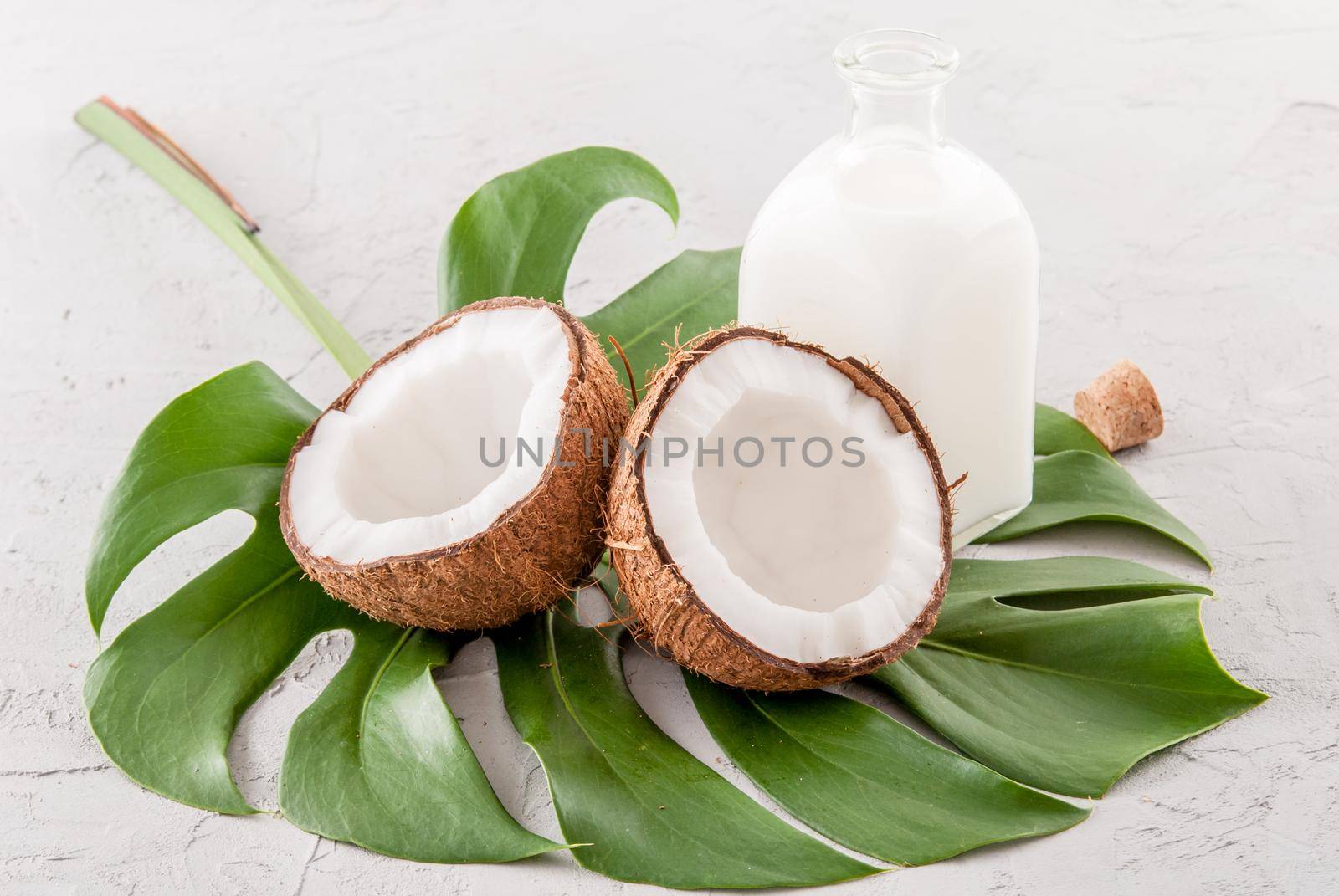 cold-pressed coconut oil by maramorosz