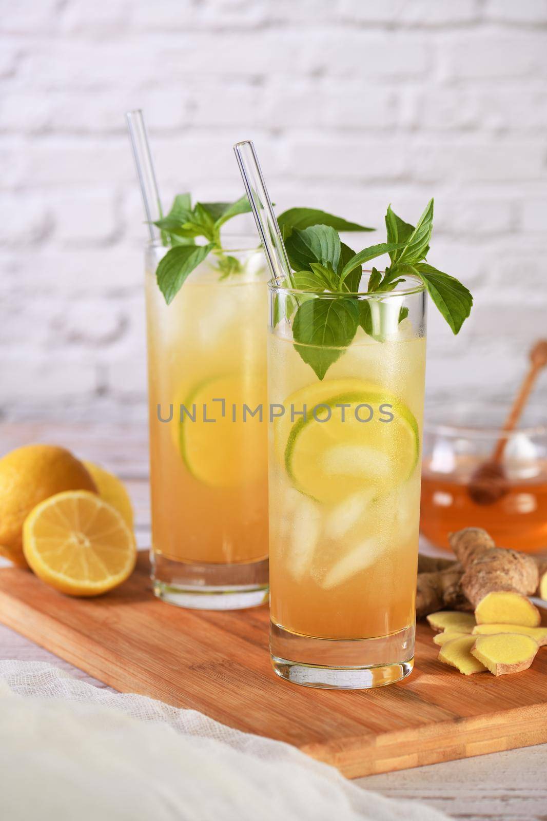 Incredible lavender lemonade. It's sweetened and flavored with homemade lavender honey syrup to make it healthier and tastier. Refreshing organic non-alcohol cocktail.