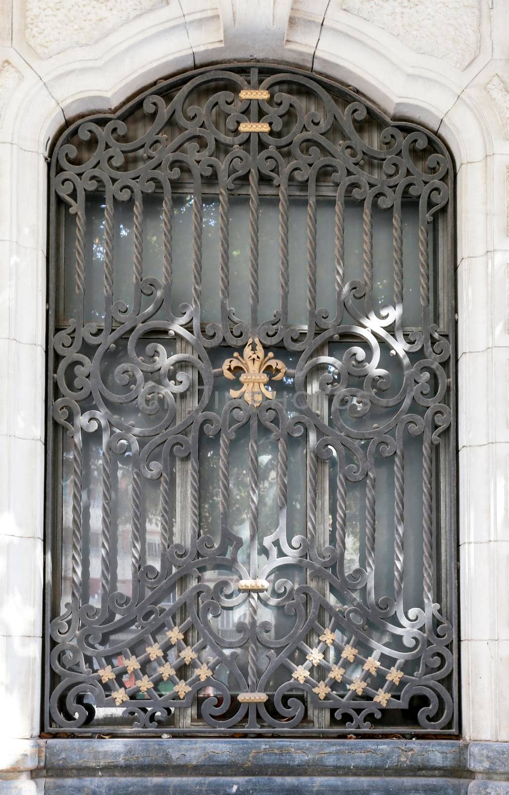 Forged metal window of Maestre house modernist style by soniabonet