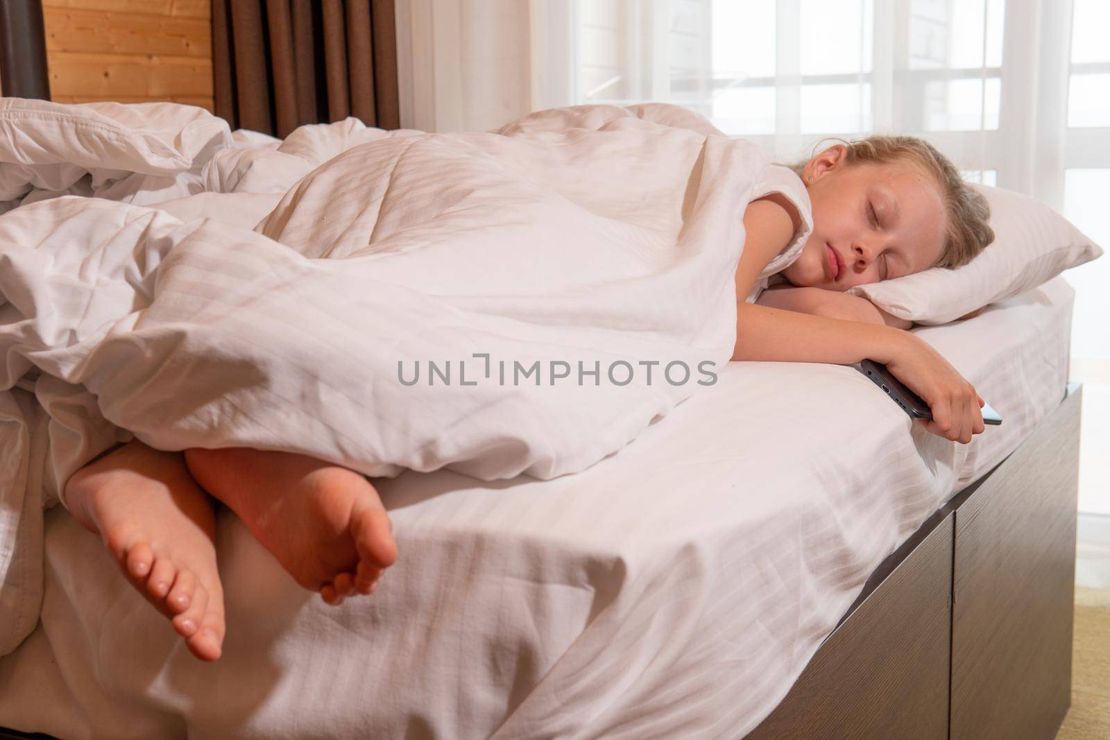Sleep girl mobile phone beautiful young bed blanket view bedroom, for caucasian cell from dream and calm bedding, healthy light. One serene day, by 89167702191